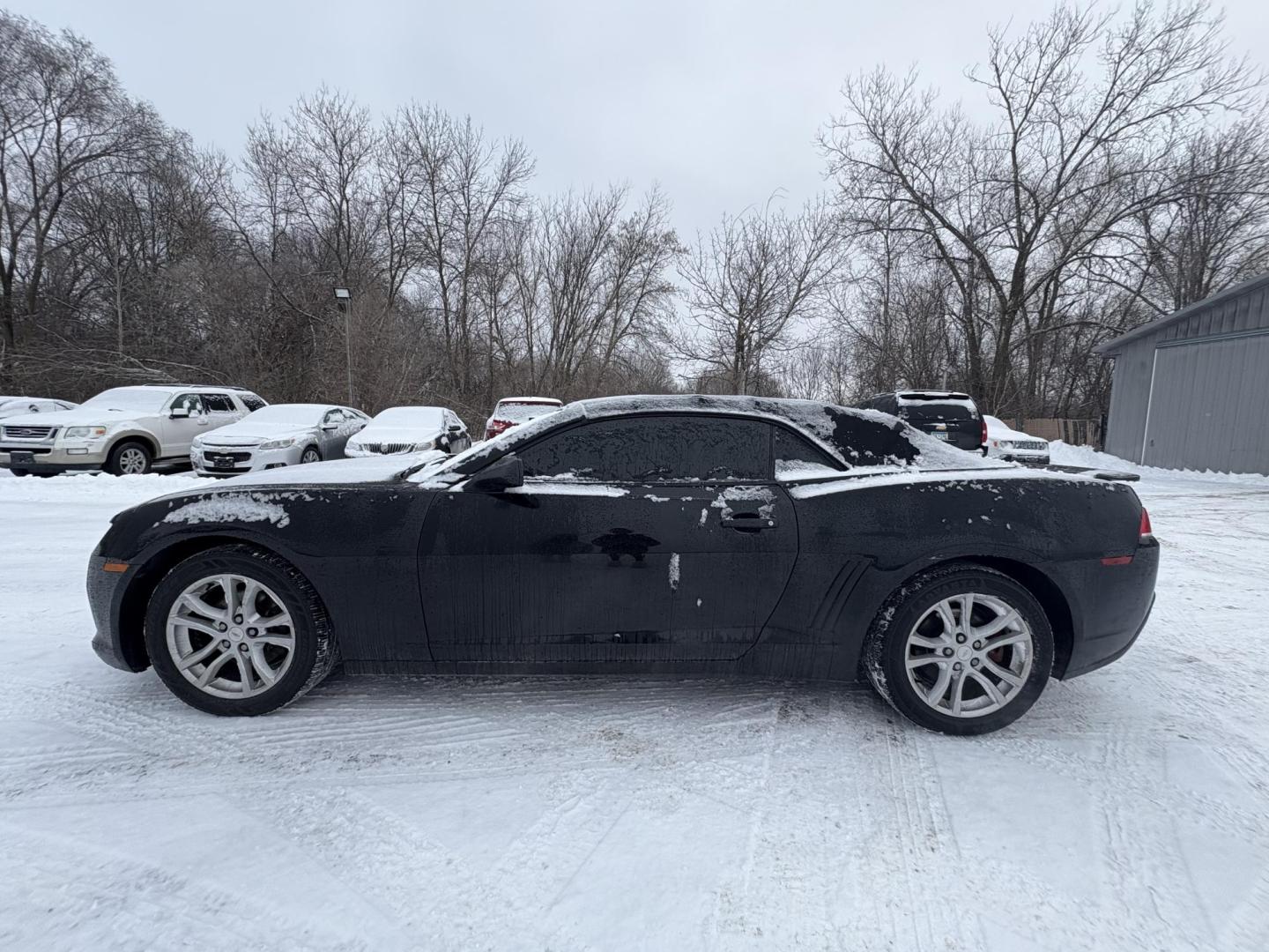 2014 Black Chevrolet Camaro Convertible 1LT (2G1FB3D30E9) with an 3.6L V6 DOHC 24V FFV engine, 6-Speed Automatic transmission, located at 17255 hwy 65 NE, Ham Lake, MN, 55304, 0.000000, 0.000000 - Photo#2