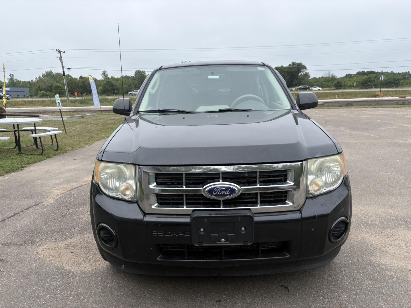2011 Black Ford Escape XLS 4WD AT (1FMCU9C77BK) with an 2.5L L4 DOHC 16V engine, 6-Speed Automatic transmission, located at 17255 hwy 65 NE, Ham Lake, MN, 55304, 0.000000, 0.000000- Photo#7