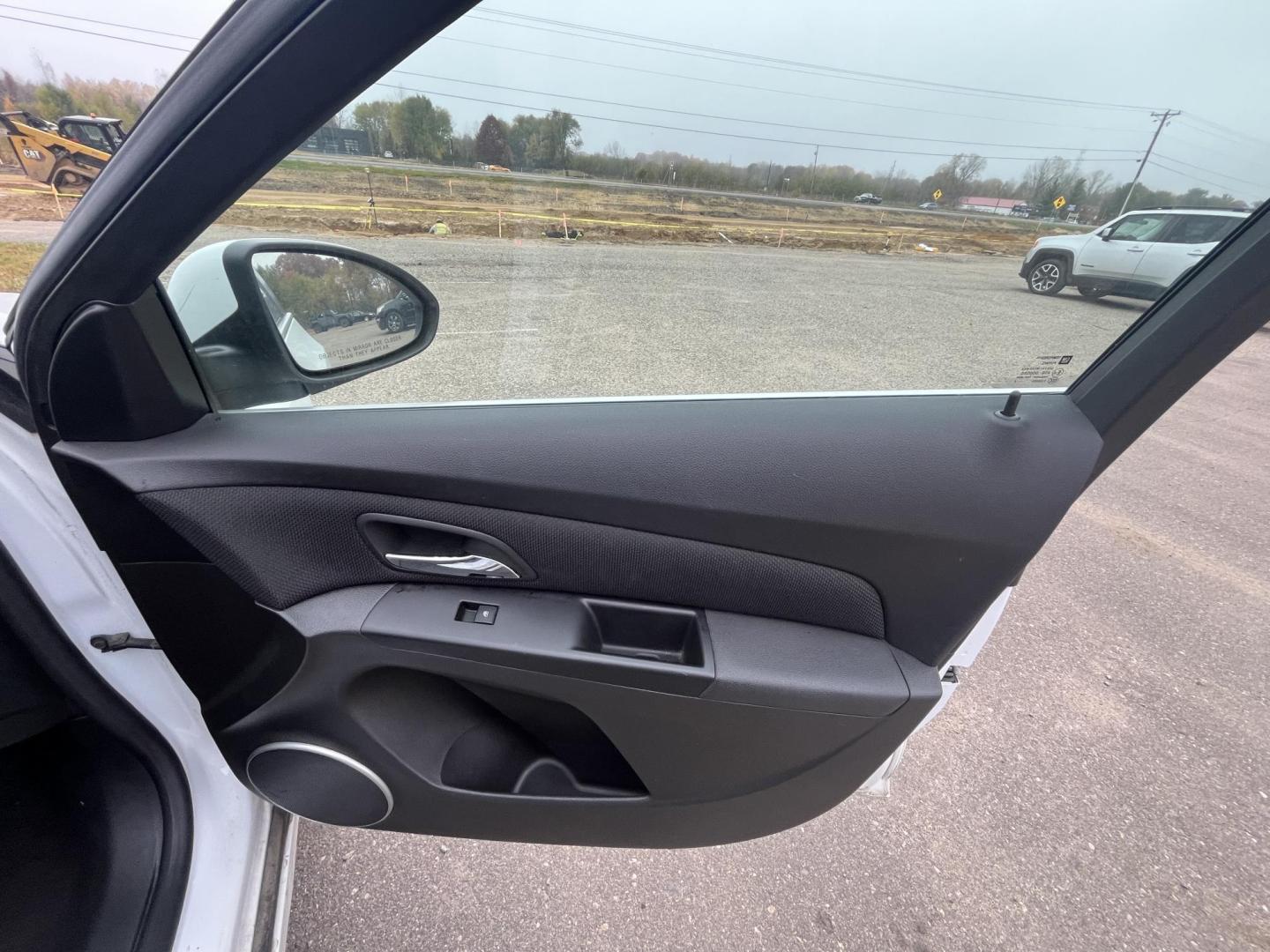 2011 Chevrolet Cruze 2LT (1G1PH5S99B7) with an 1.4L L4 DOHC 16V TURBO engine, 4-Speed Automatic transmission, located at 17255 hwy 65 NE, Ham Lake, MN, 55304, 0.000000, 0.000000 - Photo#12