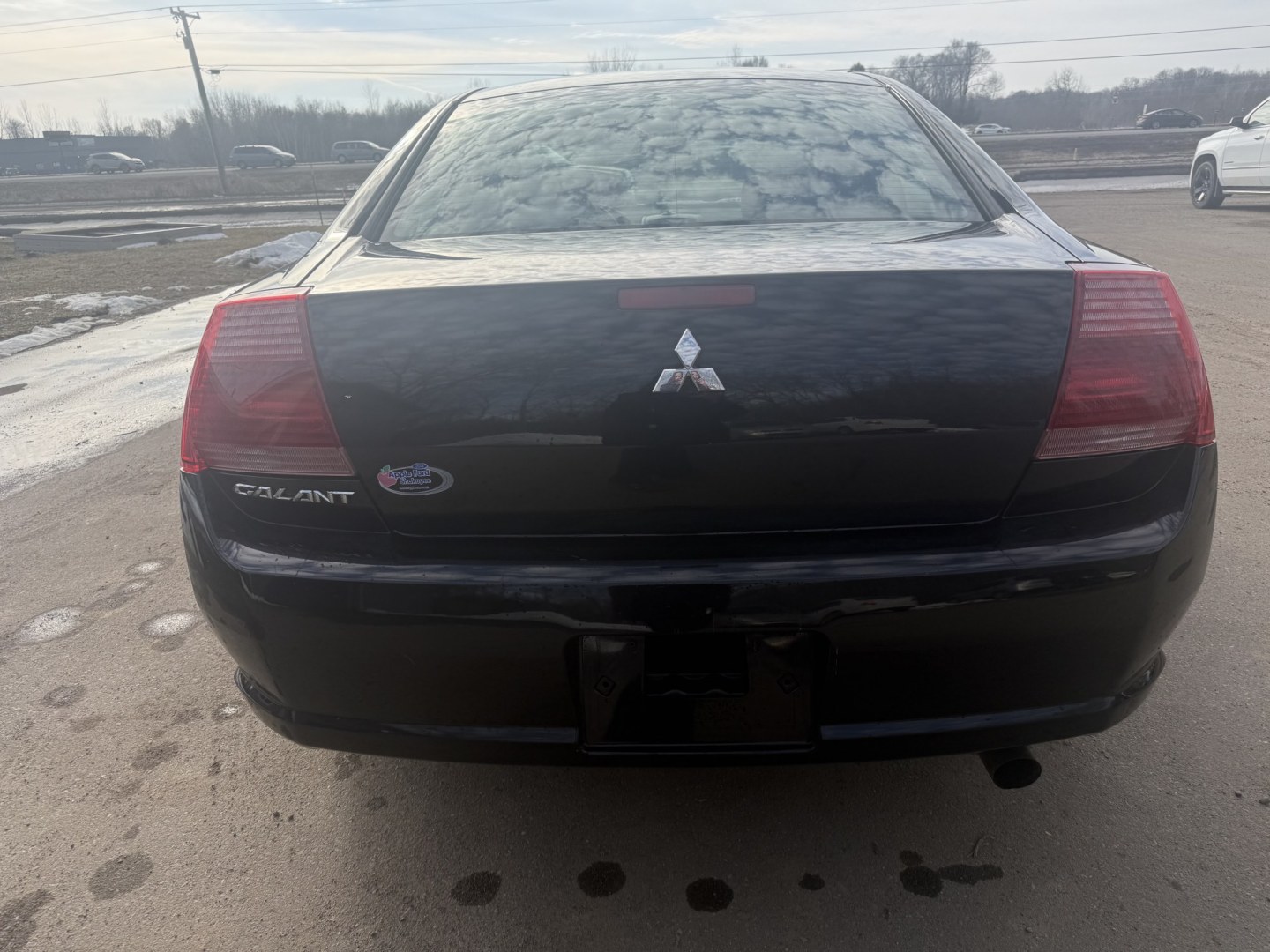 2006 Black Mitsubishi Galant DE (4A3AB26FX6E) with an 2.4L L4 SOHC 16V engine, 4-Speed Automatic Overdrive transmission, located at 17255 hwy 65 NE, Ham Lake, MN, 55304, 0.000000, 0.000000 - Photo#3