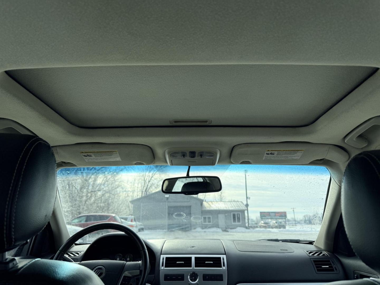 2007 Gray Mercury Milan V6 Premier (3MEHM08187R) with an 3.0L V6 DOHC 24V engine, 6-Speed Automatic Overdrive transmission, located at 17255 hwy 65 NE, Ham Lake, MN, 55304, 0.000000, 0.000000 - Photo#17