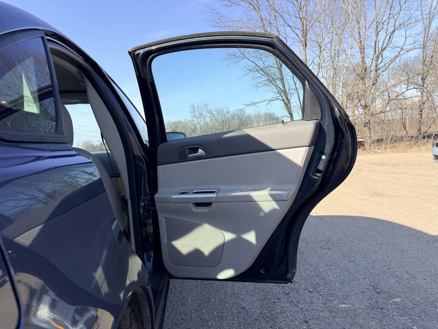 2010 Blue Volvo S40 2.4i (YV1382MS6A2) with an 2.4L L5 DOHC 20V engine, located at 17255 hwy 65 NE, Ham Lake, MN, 55304, 0.000000, 0.000000 - Photo#12