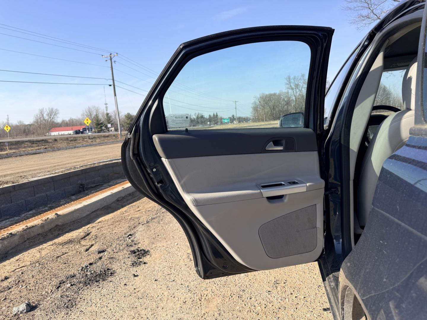 2010 Blue Volvo S40 2.4i (YV1382MS6A2) with an 2.4L L5 DOHC 20V engine, located at 17255 hwy 65 NE, Ham Lake, MN, 55304, 0.000000, 0.000000 - Photo#10