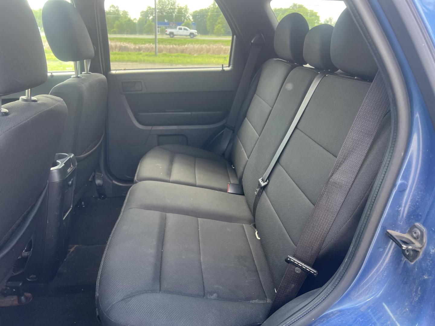 2010 Blue Ford Escape XLT 4WD (1FMCU9DG2AK) with an 3.0L V6 DOHC 24V engine, 6-Speed Automatic transmission, located at 17255 hwy 65 NE, Ham Lake, MN, 55304, 0.000000, 0.000000 - Photo#11