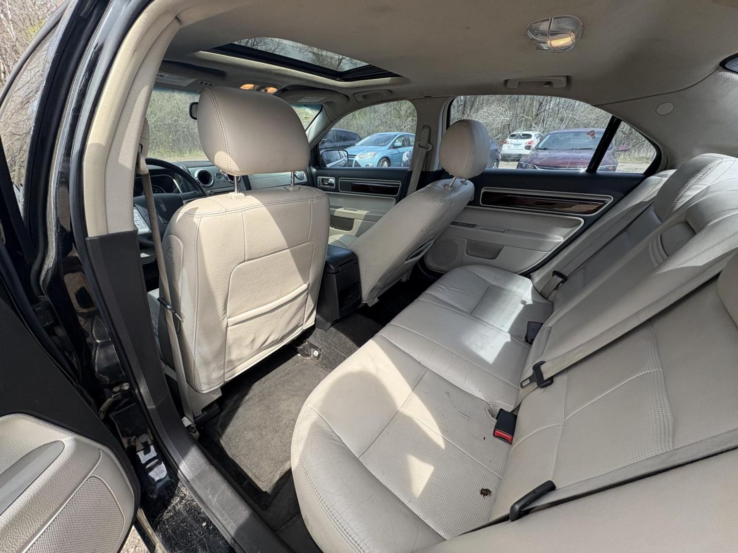 2007 Black Lincoln MKZ AWD (3LNHM28T47R) with an 3.5L V6 DOHC 24V engine, 6-Speed Automatic Overdrive transmission, located at 17255 hwy 65 NE, Ham Lake, MN, 55304, 0.000000, 0.000000 - Photo#11