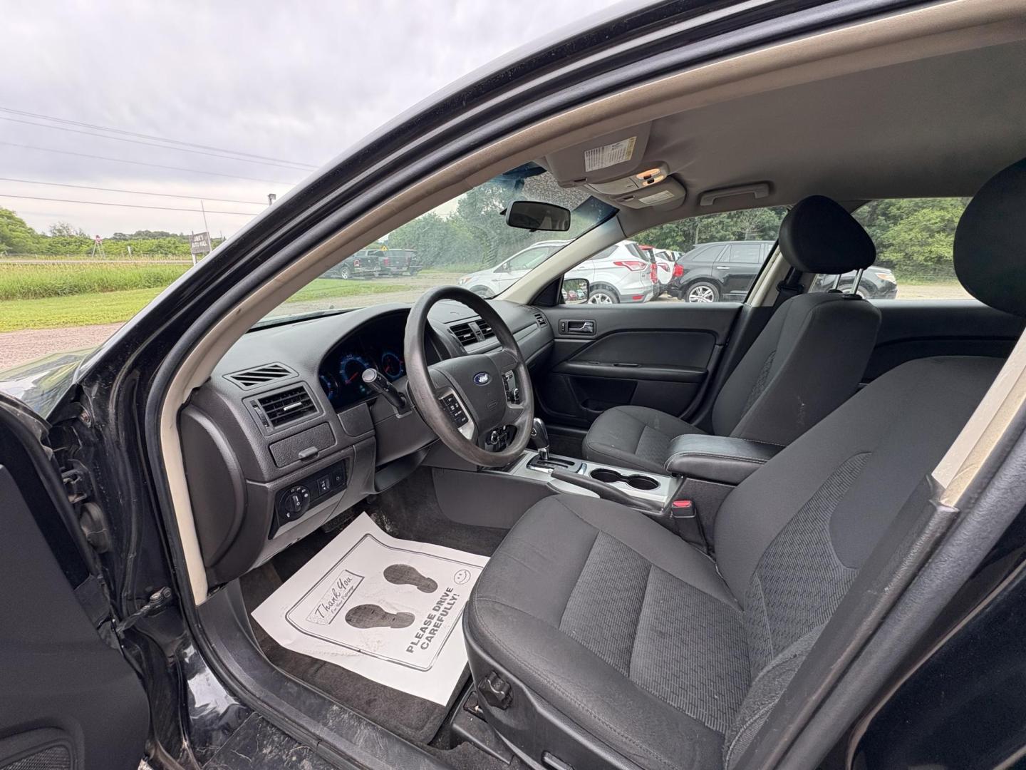 2011 Black Ford Fusion V6 SE (3FAHP0HG3BR) with an 3.0L V6 DOHC 24V engine, located at 17255 hwy 65 NE, Ham Lake, MN, 55304, 0.000000, 0.000000 - Photo#9