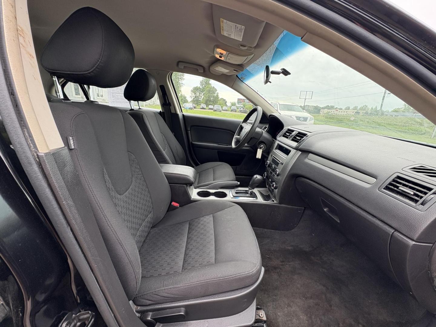 2011 Black Ford Fusion V6 SE (3FAHP0HG3BR) with an 3.0L V6 DOHC 24V engine, located at 17255 hwy 65 NE, Ham Lake, MN, 55304, 0.000000, 0.000000 - Photo#15