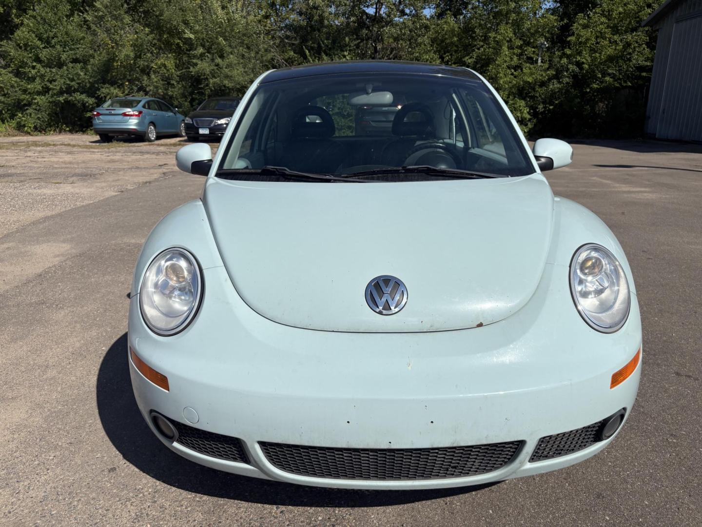 2010 Blue Volkswagen New Beetle 2.5L PZEV (3VWRG3AG9AM) with an 2.5L L5 DOHC 20V engine, located at 17255 hwy 65 NE, Ham Lake, MN, 55304, 0.000000, 0.000000 - Photo#7