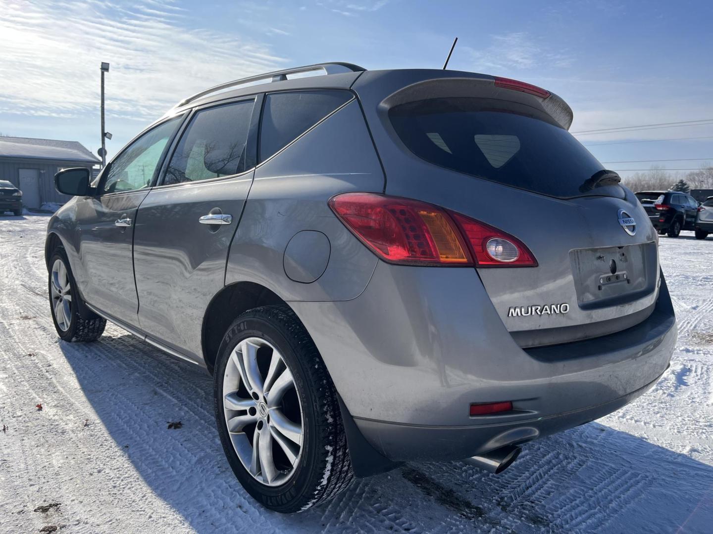 2009 gray Nissan Murano LE AWD (JN8AZ18W49W) with an 3.5L V6 DOHC 24V engine, Automatic CVT Overdrive transmission, located at 17255 hwy 65 NE, Ham Lake, MN, 55304, 0.000000, 0.000000 - Photo#2