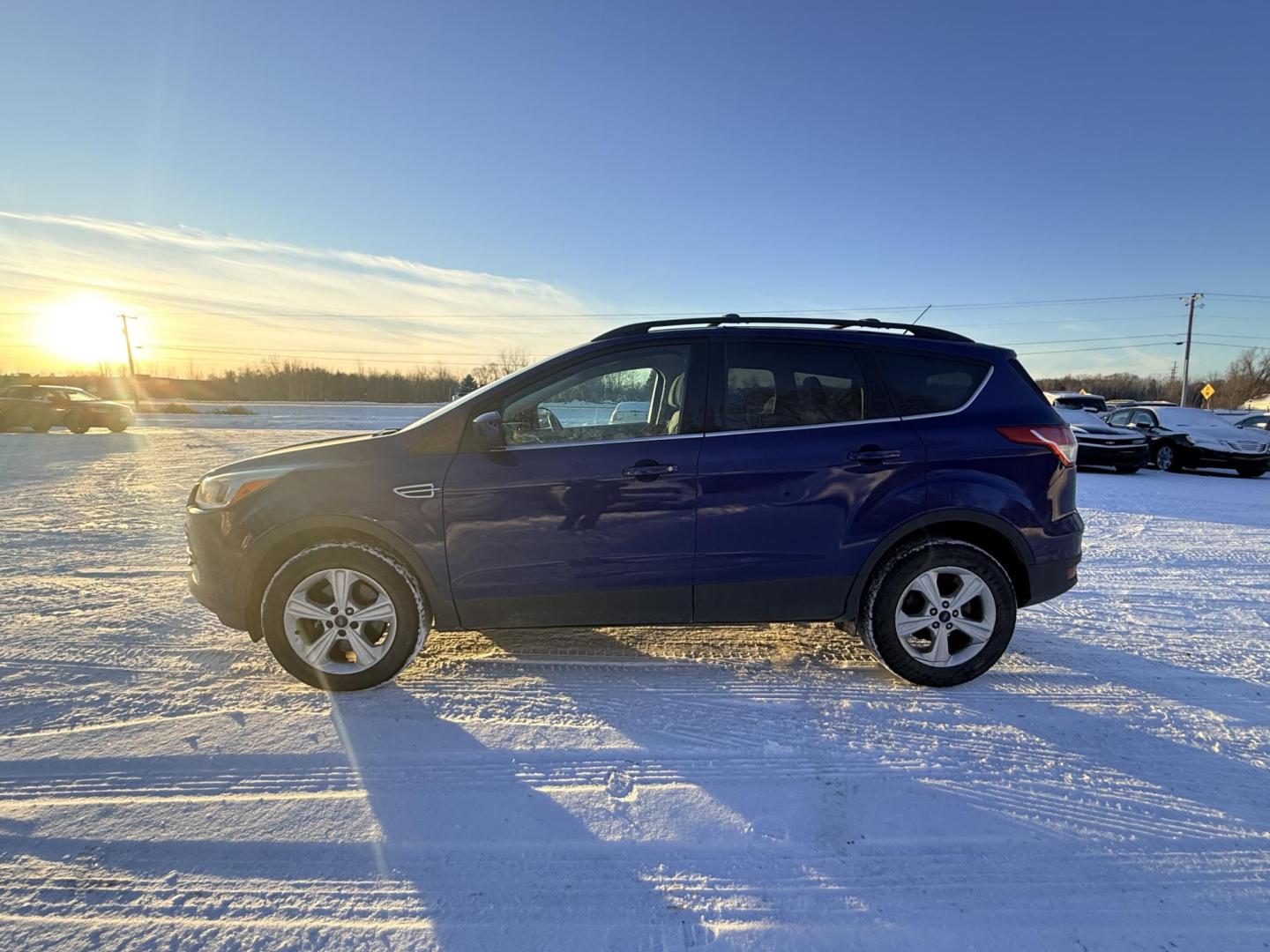 2013 Ford Escape SE 4WD (1FMCU9G92DU) with an 2.0L L4 DOHC 16V engine, 6-Speed Automatic transmission, located at 17255 hwy 65 NE, Ham Lake, MN, 55304, 0.000000, 0.000000 - Photo#1