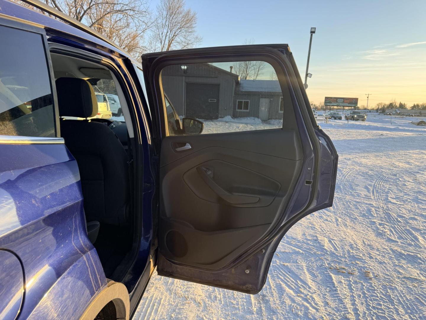 2013 Ford Escape SE 4WD (1FMCU9G92DU) with an 2.0L L4 DOHC 16V engine, 6-Speed Automatic transmission, located at 17255 hwy 65 NE, Ham Lake, MN, 55304, 0.000000, 0.000000 - Photo#12