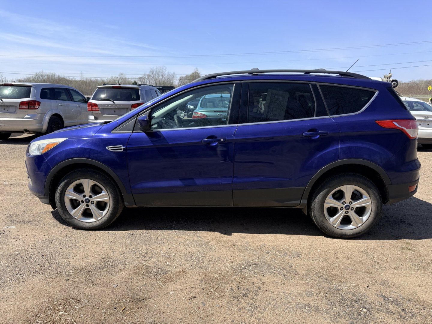 2013 Ford Escape SE 4WD (1FMCU9G92DU) with an 2.0L L4 DOHC 16V engine, 6-Speed Automatic transmission, located at 17255 hwy 65 NE, Ham Lake, MN, 55304, 0.000000, 0.000000 - Photo#1