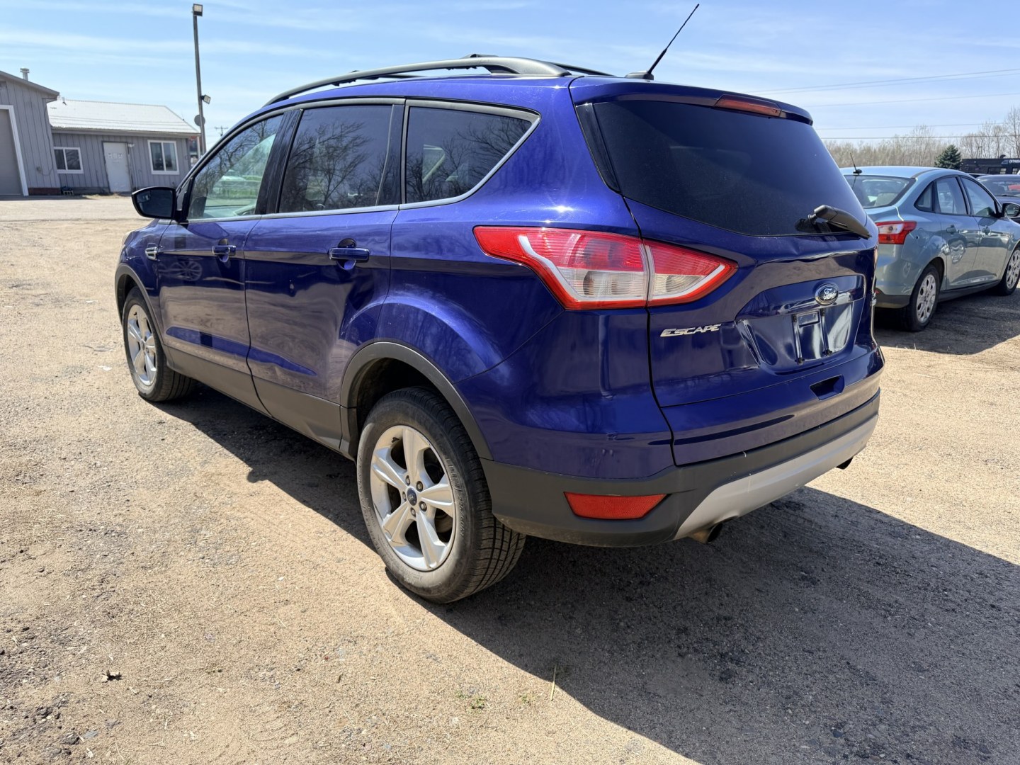 2013 Ford Escape SE 4WD (1FMCU9G92DU) with an 2.0L L4 DOHC 16V engine, 6-Speed Automatic transmission, located at 17255 hwy 65 NE, Ham Lake, MN, 55304, 0.000000, 0.000000 - Photo#2