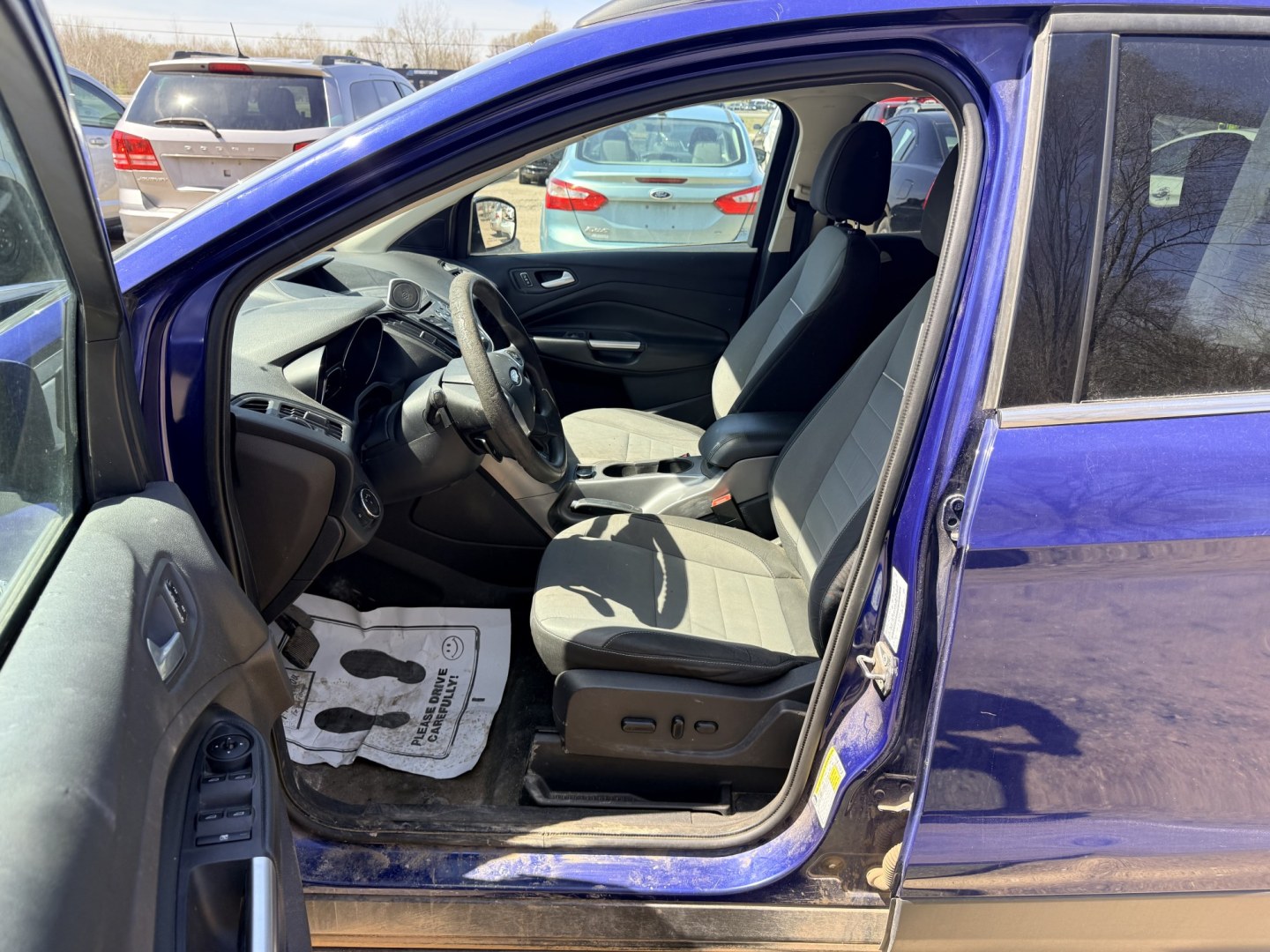 2013 Ford Escape SE 4WD (1FMCU9G92DU) with an 2.0L L4 DOHC 16V engine, 6-Speed Automatic transmission, located at 17255 hwy 65 NE, Ham Lake, MN, 55304, 0.000000, 0.000000 - Photo#9