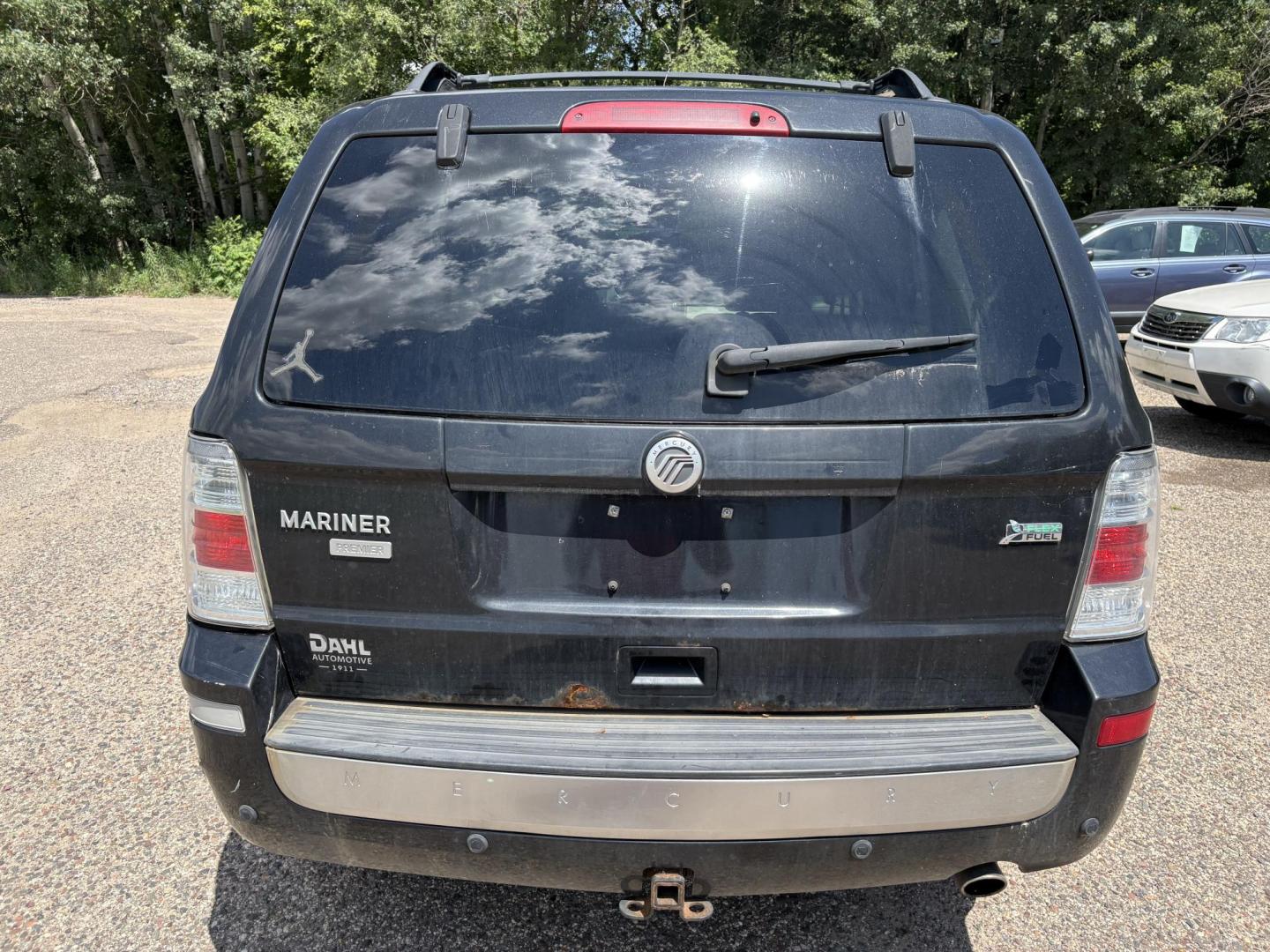 2011 Mercury Mariner Premier V6 2WD (4M2CN8HG6BK) , 6-Speed Automatic transmission, located at 17255 hwy 65 NE, Ham Lake, MN, 55304, 0.000000, 0.000000 - Photo#3
