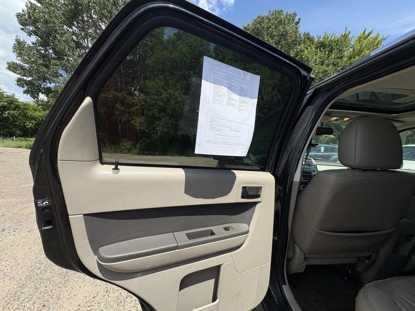 2011 Mercury Mariner Premier V6 2WD (4M2CN8HG6BK) , 6-Speed Automatic transmission, located at 17255 hwy 65 NE, Ham Lake, MN, 55304, 0.000000, 0.000000 - Photo#10