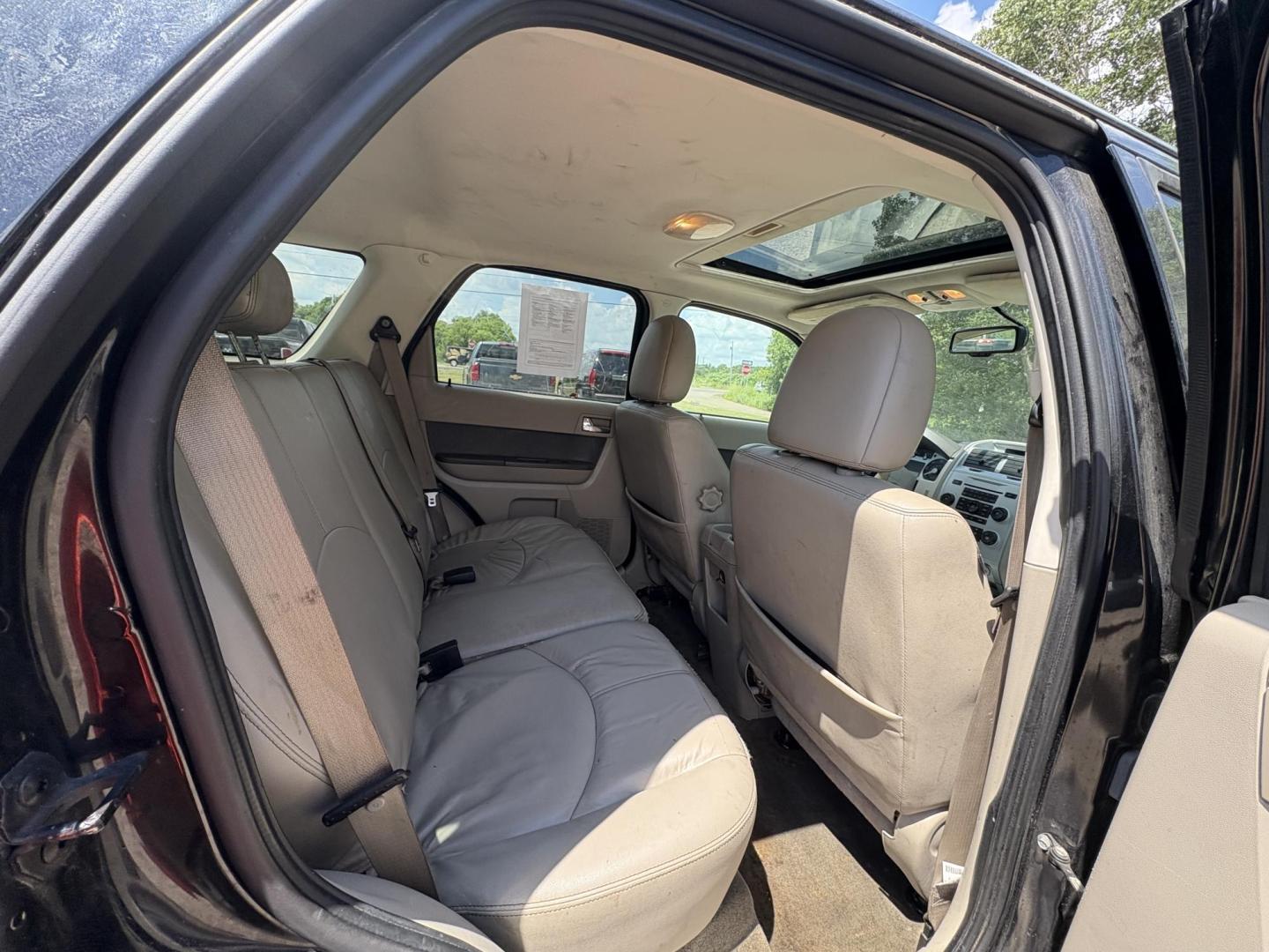 2011 Mercury Mariner Premier V6 2WD (4M2CN8HG6BK) , 6-Speed Automatic transmission, located at 17255 hwy 65 NE, Ham Lake, MN, 55304, 0.000000, 0.000000 - Photo#13