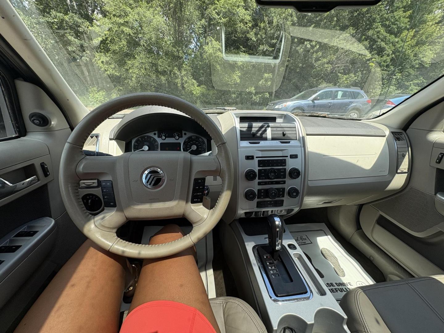2011 Mercury Mariner Premier V6 2WD (4M2CN8HG6BK) , 6-Speed Automatic transmission, located at 17255 hwy 65 NE, Ham Lake, MN, 55304, 0.000000, 0.000000 - Photo#16