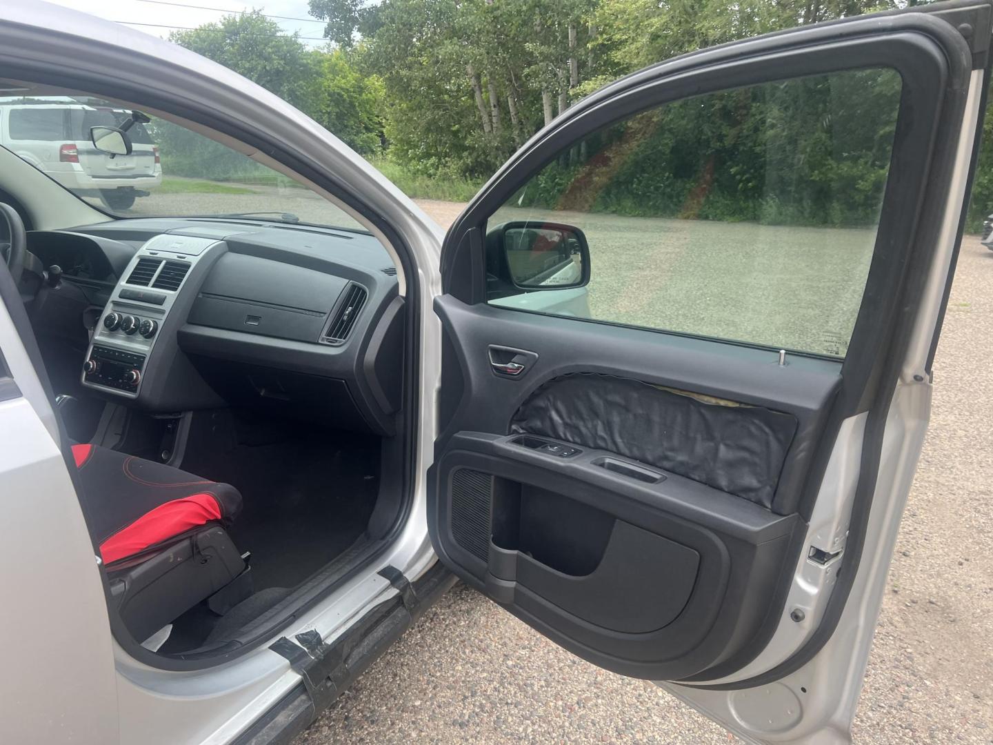 2009 Dodge Journey SE (3D4GG47B69T) with an 2.4L L4 DOHC 16V engine, 4-Speed Automatic Overdrive transmission, located at 17255 hwy 65 NE, Ham Lake, MN, 55304, 0.000000, 0.000000 - Photo#14
