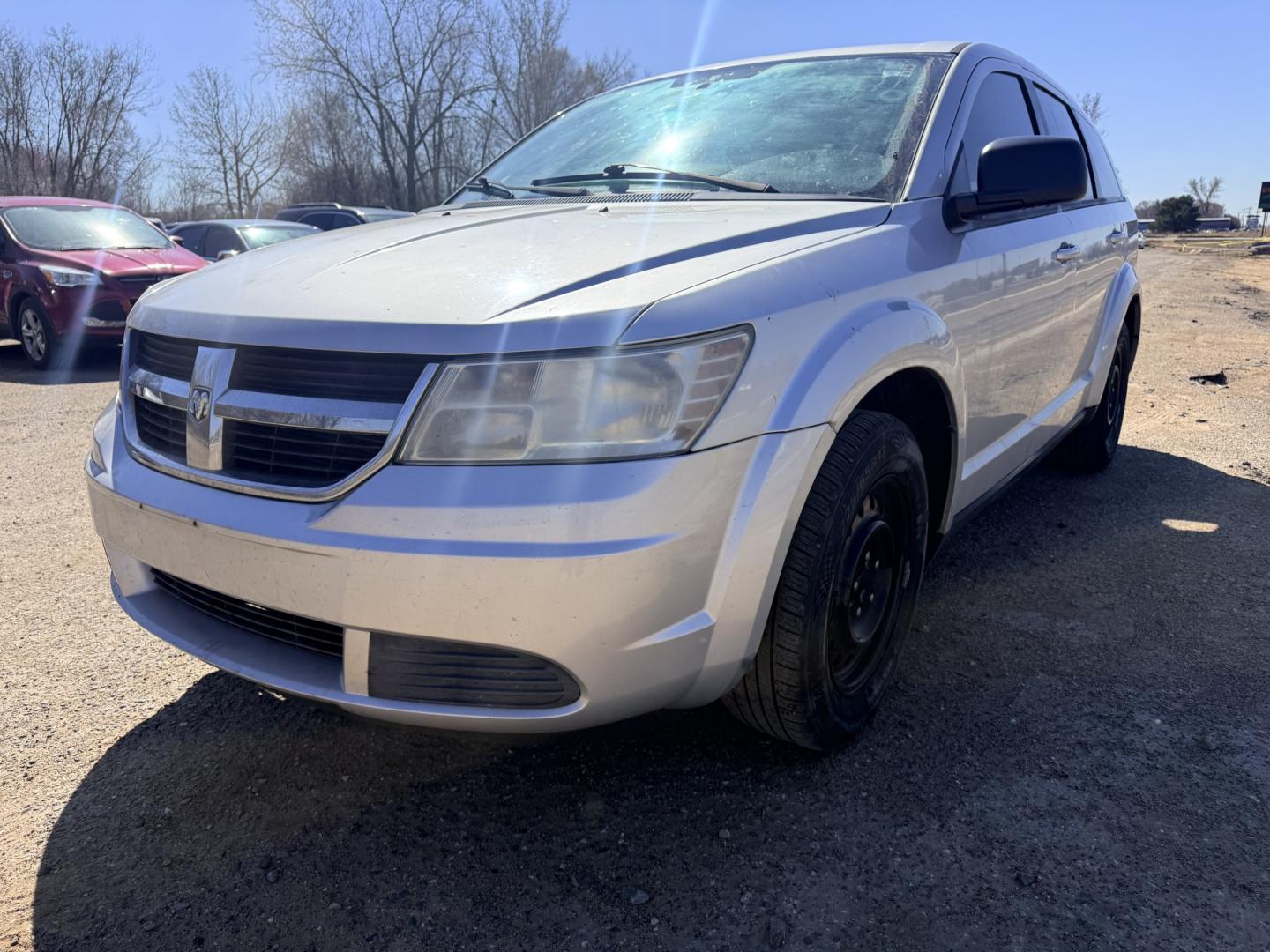 2009 Dodge Journey SE (3D4GG47B69T) with an 2.4L L4 DOHC 16V engine, 4-Speed Automatic Overdrive transmission, located at 17255 hwy 65 NE, Ham Lake, MN, 55304, 0.000000, 0.000000 - Photo#0