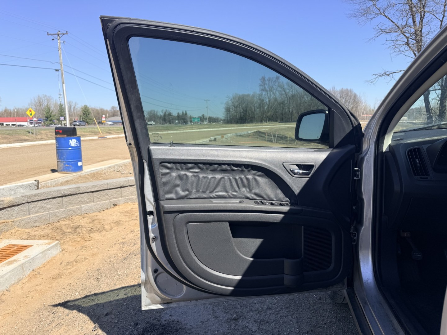 2009 Dodge Journey SE (3D4GG47B69T) with an 2.4L L4 DOHC 16V engine, 4-Speed Automatic Overdrive transmission, located at 17255 hwy 65 NE, Ham Lake, MN, 55304, 0.000000, 0.000000 - Photo#8