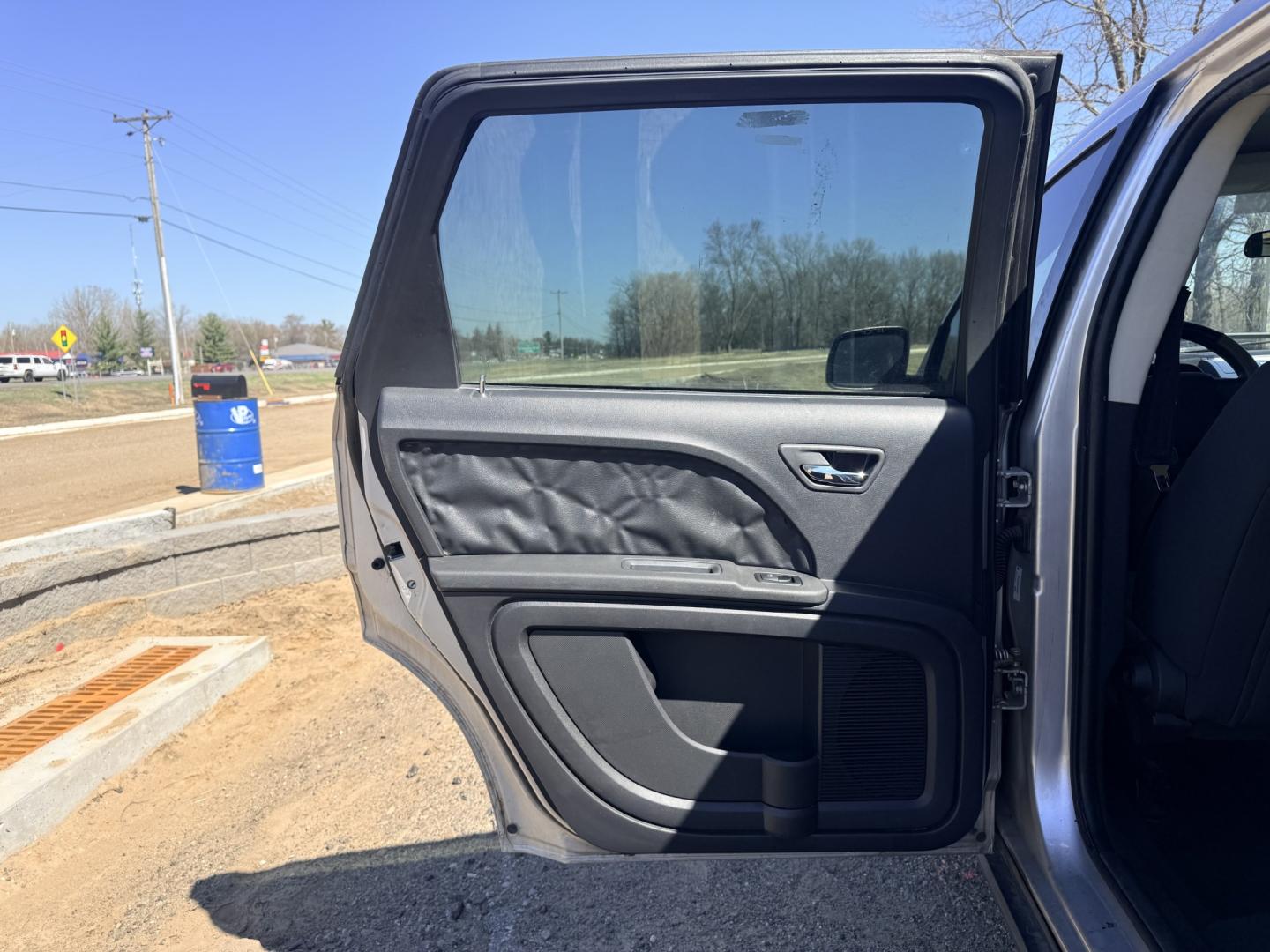 2009 Dodge Journey SE (3D4GG47B69T) with an 2.4L L4 DOHC 16V engine, 4-Speed Automatic Overdrive transmission, located at 17255 hwy 65 NE, Ham Lake, MN, 55304, 0.000000, 0.000000 - Photo#10