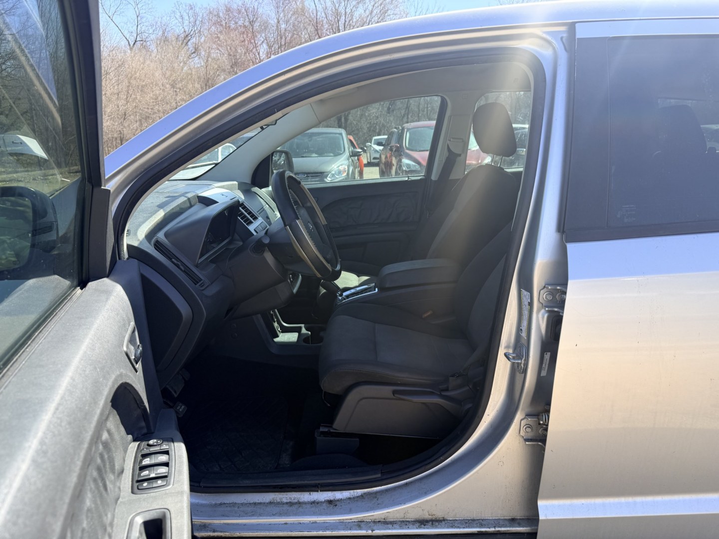 2009 Dodge Journey SE (3D4GG47B69T) with an 2.4L L4 DOHC 16V engine, 4-Speed Automatic Overdrive transmission, located at 17255 hwy 65 NE, Ham Lake, MN, 55304, 0.000000, 0.000000 - Photo#9