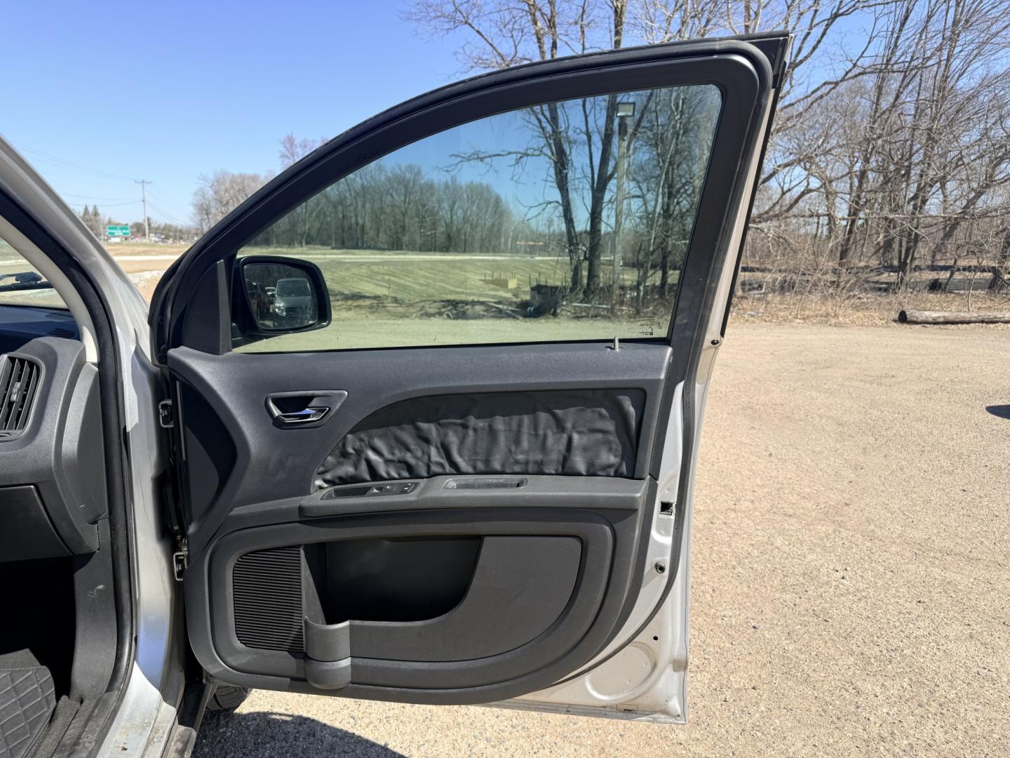 2009 Dodge Journey SE (3D4GG47B69T) with an 2.4L L4 DOHC 16V engine, 4-Speed Automatic Overdrive transmission, located at 17255 hwy 65 NE, Ham Lake, MN, 55304, 0.000000, 0.000000 - Photo#14