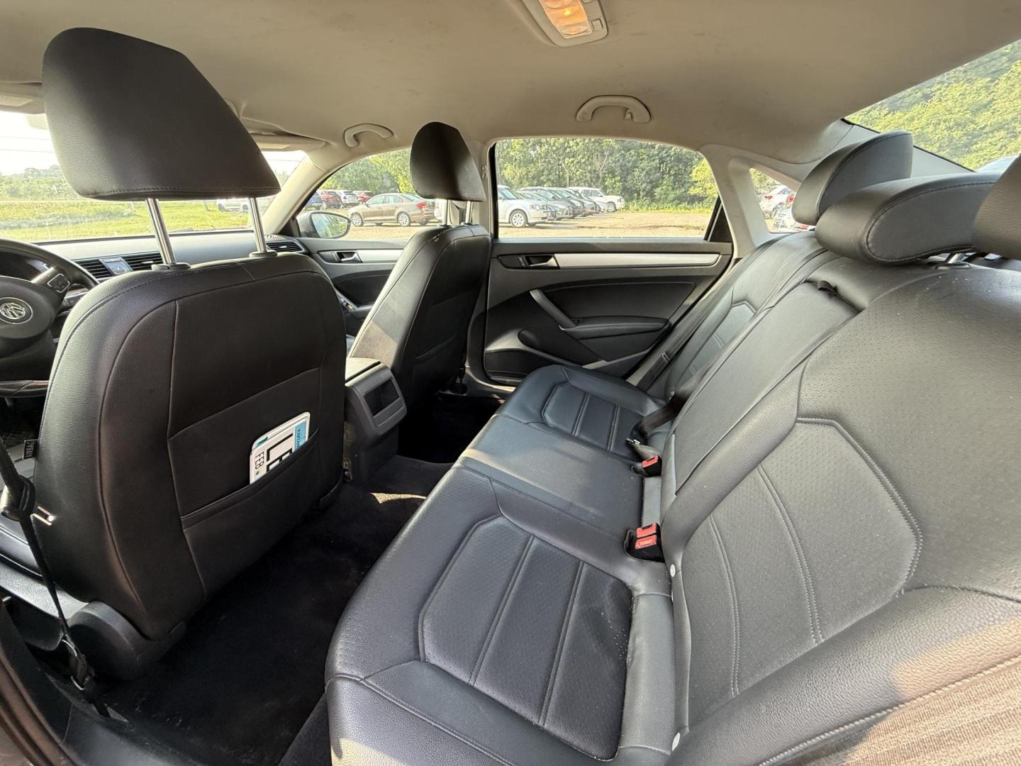 2012 Volkswagen Passat 2.5L SE AT (1VWBP7A3XCC) with an 2.5L L5 engine, 6-Speed Automatic transmission, located at 17255 hwy 65 NE, Ham Lake, MN, 55304, 0.000000, 0.000000 - Photo#13