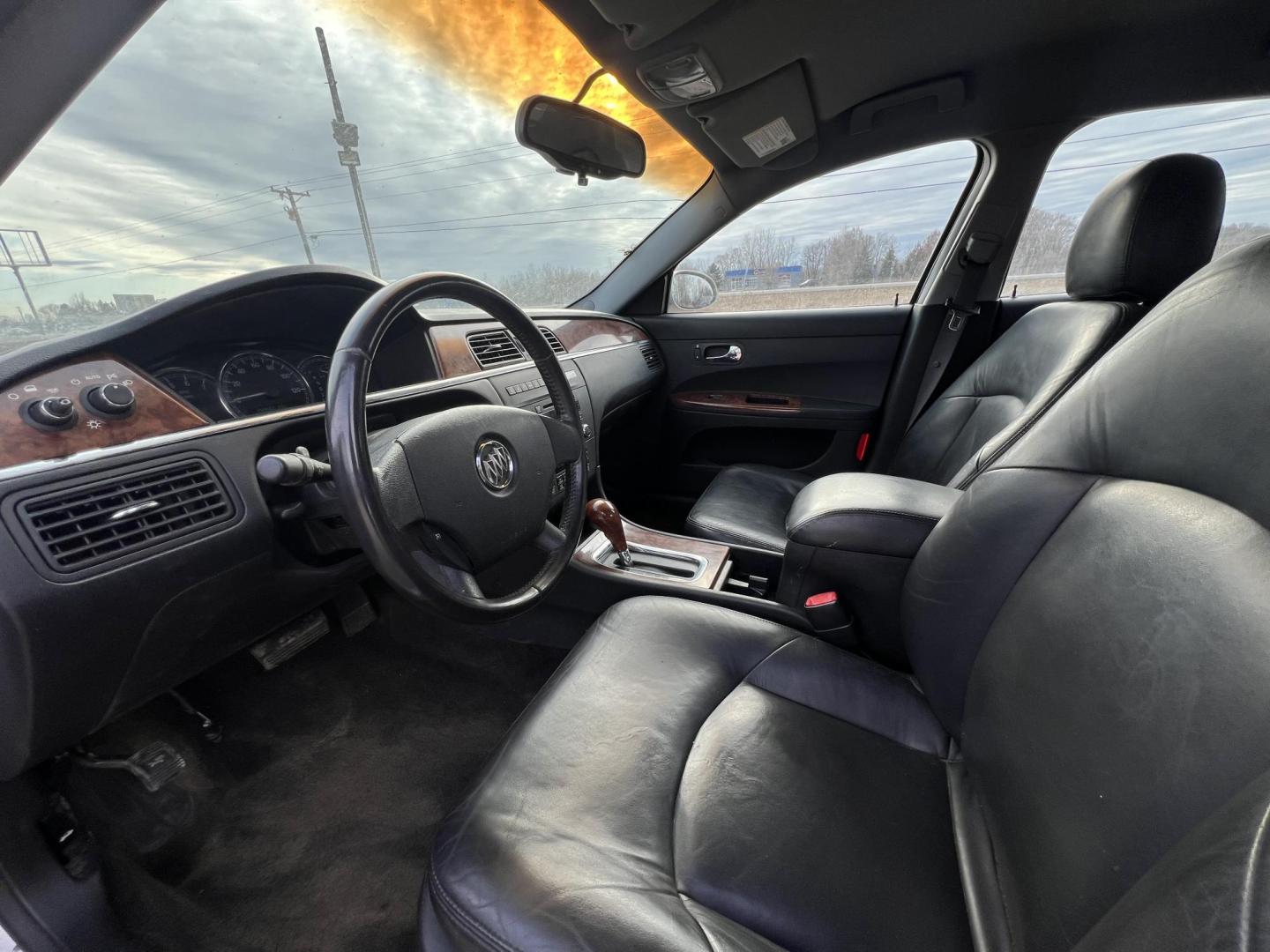 2005 Buick LaCrosse CXL (2G4WD532551) with an 3.8L V6 OHV 12V engine, 4-Speed Automatic Overdrive transmission, located at 17255 hwy 65 NE, Ham Lake, MN, 55304, 0.000000, 0.000000 - Photo#9
