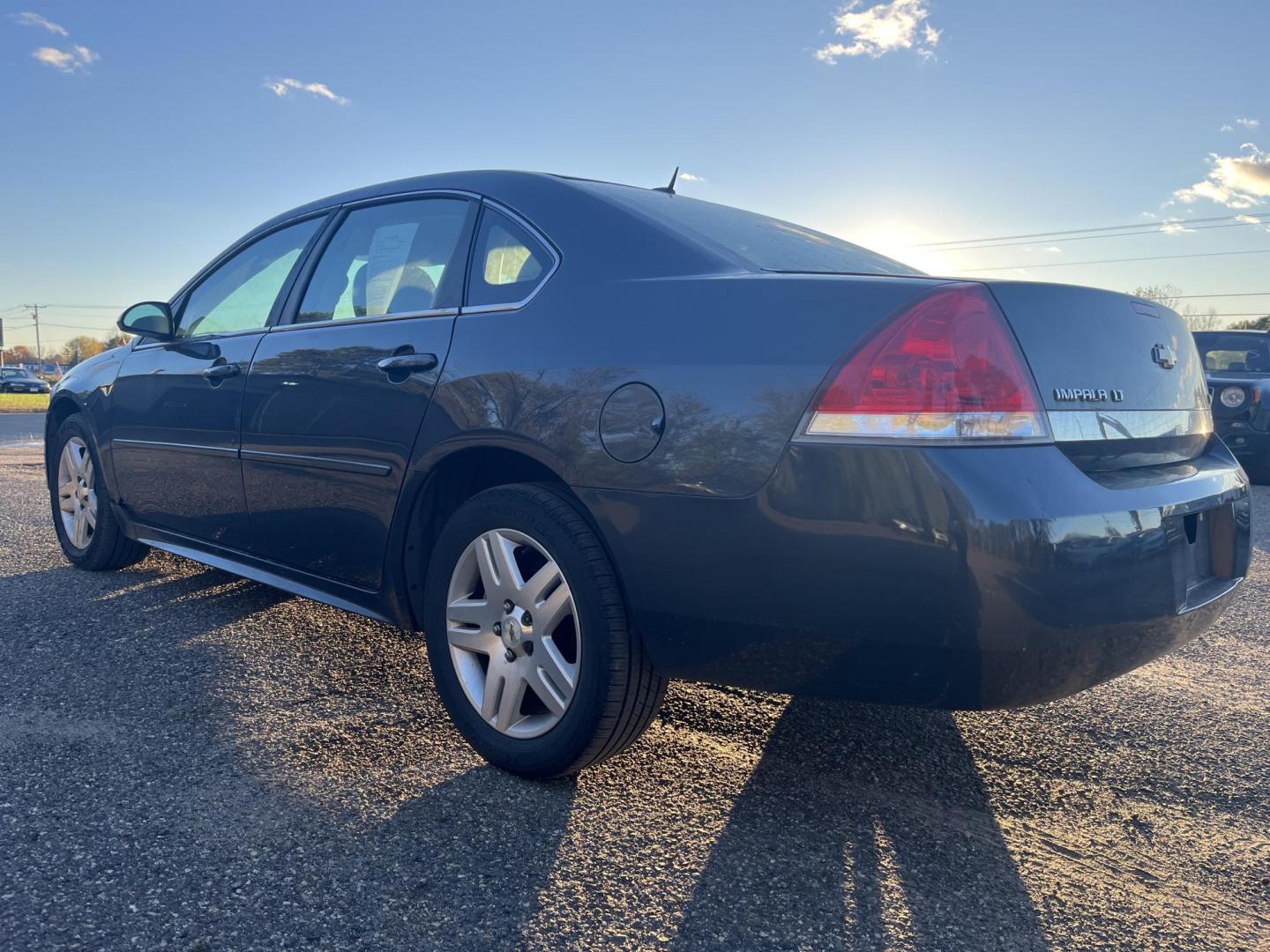 2011 Chevrolet Impala LT (2G1WB5EK5B1) with an 3.5L V6 OHV 12V FFV engine, 4-Speed Automatic transmission, located at 17255 hwy 65 NE, Ham Lake, MN, 55304, 0.000000, 0.000000 - Photo#2