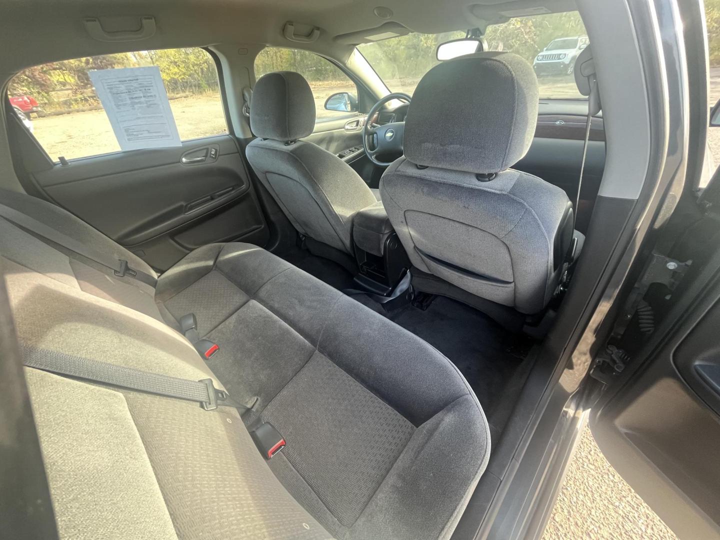 2011 Chevrolet Impala LT (2G1WB5EK5B1) with an 3.5L V6 OHV 12V FFV engine, 4-Speed Automatic transmission, located at 17255 hwy 65 NE, Ham Lake, MN, 55304, 0.000000, 0.000000 - Photo#15