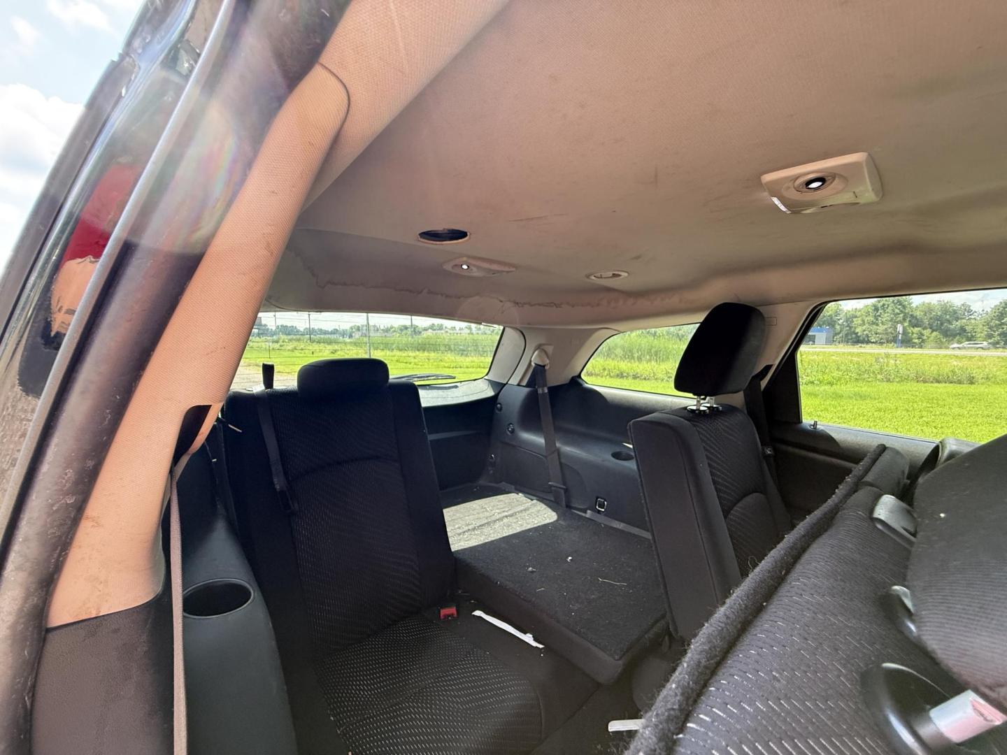 2014 Dodge Journey SXT (3C4PDCBG7ET) with an 3.6L V6 DOHC 24V engine, 6-Speed Automatic transmission, located at 17255 hwy 65 NE, Ham Lake, MN, 55304, 0.000000, 0.000000 - Photo#14