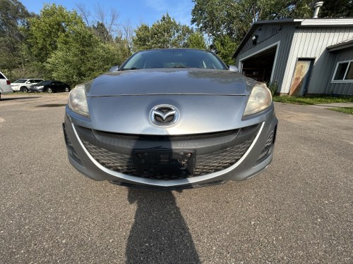 2011 Mazda MAZDA3 i Touring 4-Door