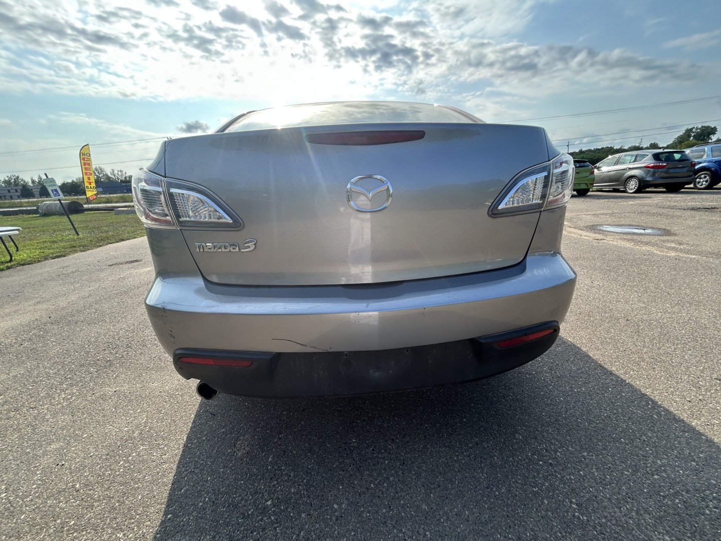 2011 Mazda MAZDA3 i Touring 4-Door (JM1BL1VF6B1) with an 2.0L L4 DOHC 16V engine, located at 17255 hwy 65 NE, Ham Lake, MN, 55304, 0.000000, 0.000000- Photo#4