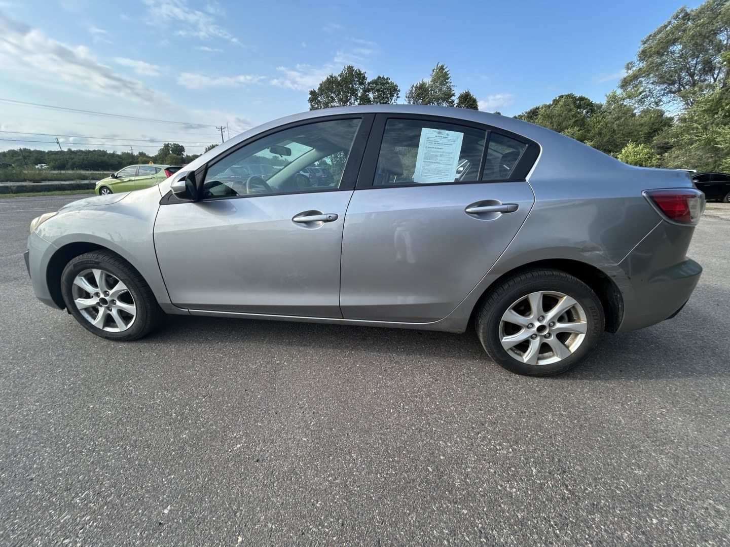 2011 Mazda MAZDA3 i Touring 4-Door (JM1BL1VF6B1) with an 2.0L L4 DOHC 16V engine, located at 17255 hwy 65 NE, Ham Lake, MN, 55304, 0.000000, 0.000000- Photo#6