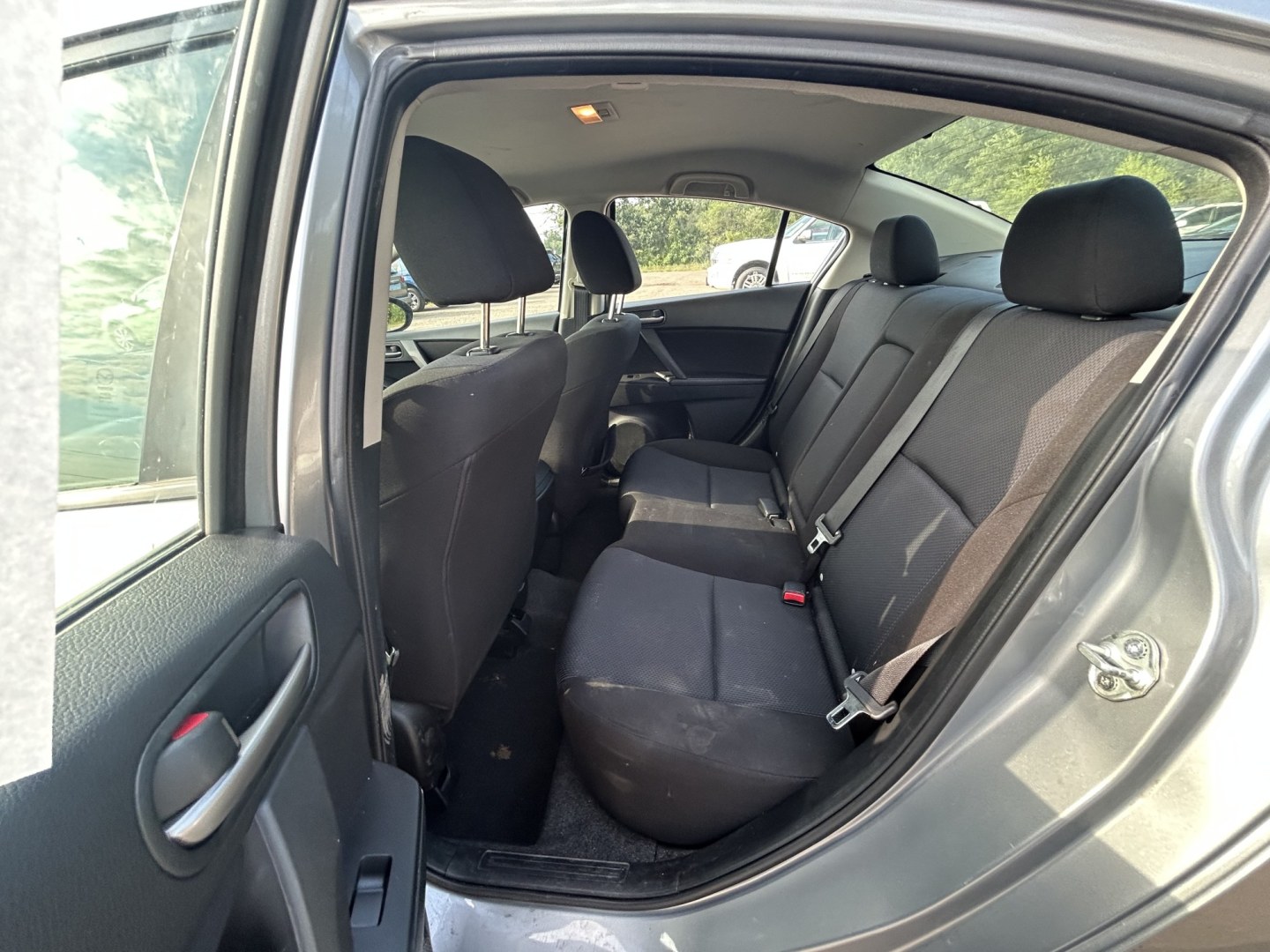 2011 Mazda MAZDA3 i Touring 4-Door (JM1BL1VF6B1) with an 2.0L L4 DOHC 16V engine, located at 17255 hwy 65 NE, Ham Lake, MN, 55304, 0.000000, 0.000000- Photo#12