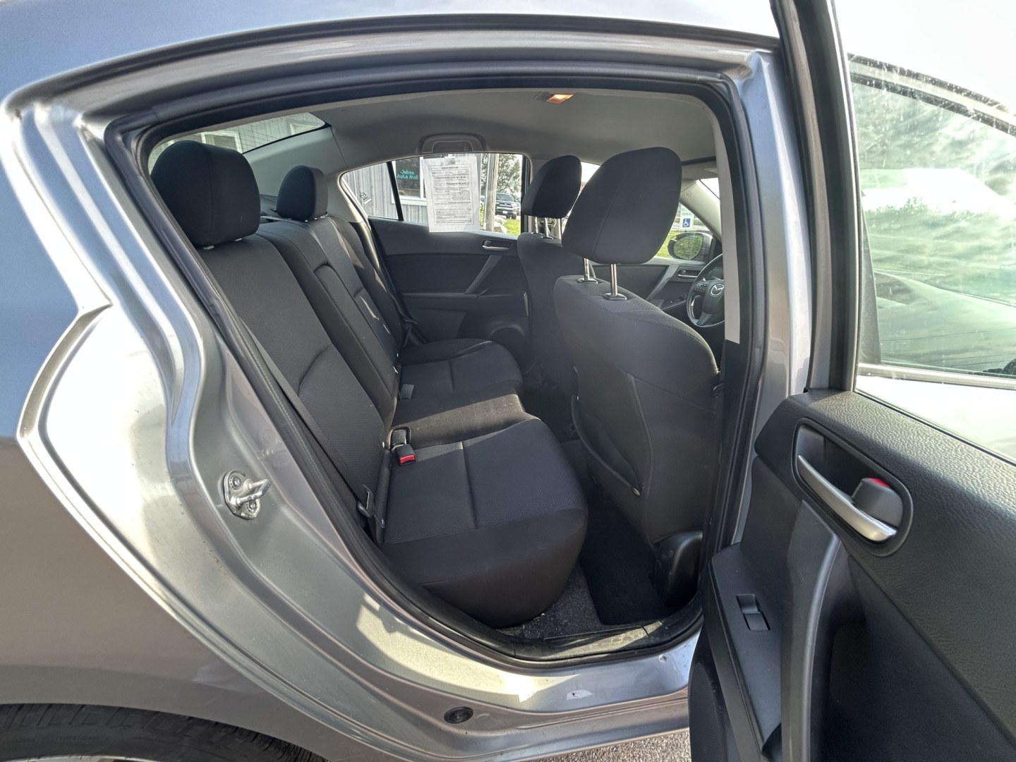 2011 Mazda MAZDA3 i Touring 4-Door (JM1BL1VF6B1) with an 2.0L L4 DOHC 16V engine, located at 17255 hwy 65 NE, Ham Lake, MN, 55304, 0.000000, 0.000000- Photo#14
