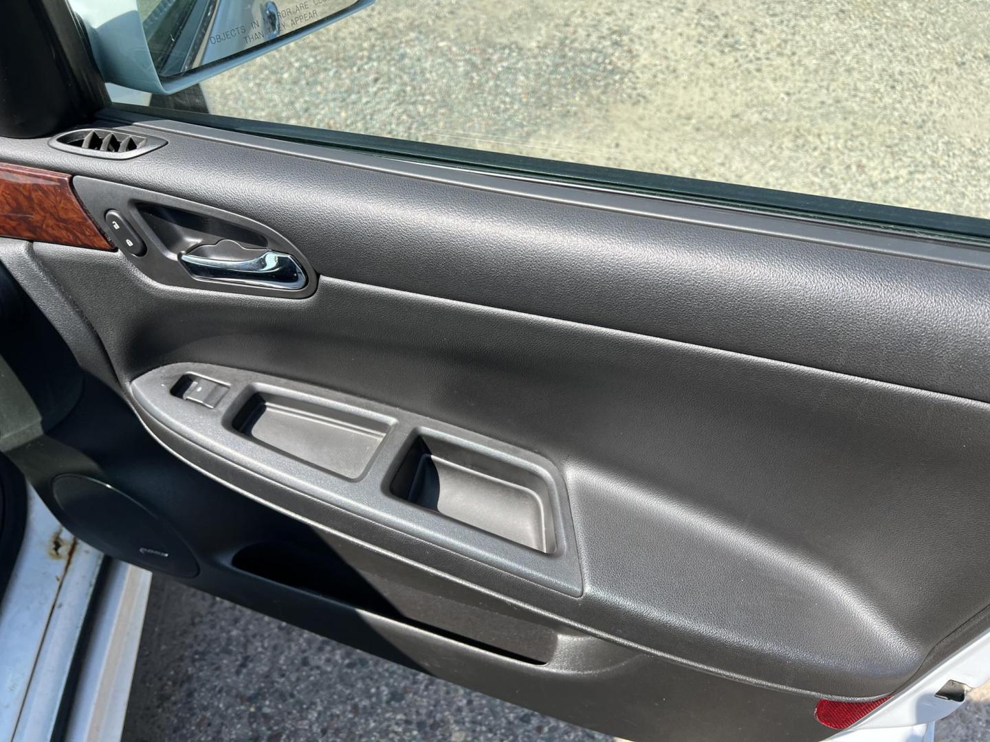2011 Chevrolet Impala LTZ (2G1WC5EM1B1) with an 3.9L V6 OHV 16V FFV engine, 4-Speed Automatic transmission, located at 17255 hwy 65 NE, Ham Lake, MN, 55304, 0.000000, 0.000000 - Photo#12