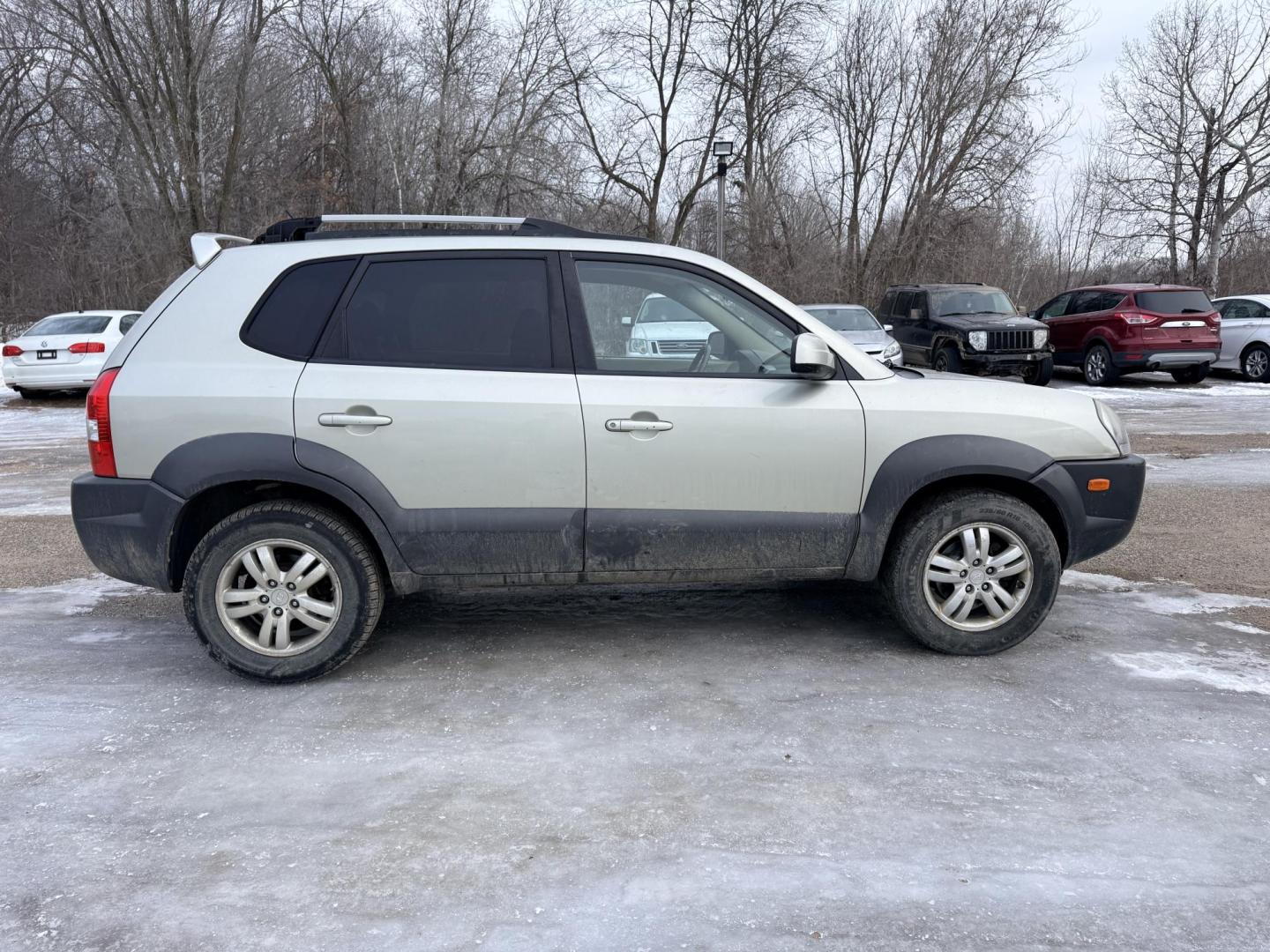 2008 Hyundai Tucson (KM8JN72D68U) , located at 17255 hwy 65 NE, Ham Lake, MN, 55304, 0.000000, 0.000000 - Photo#5