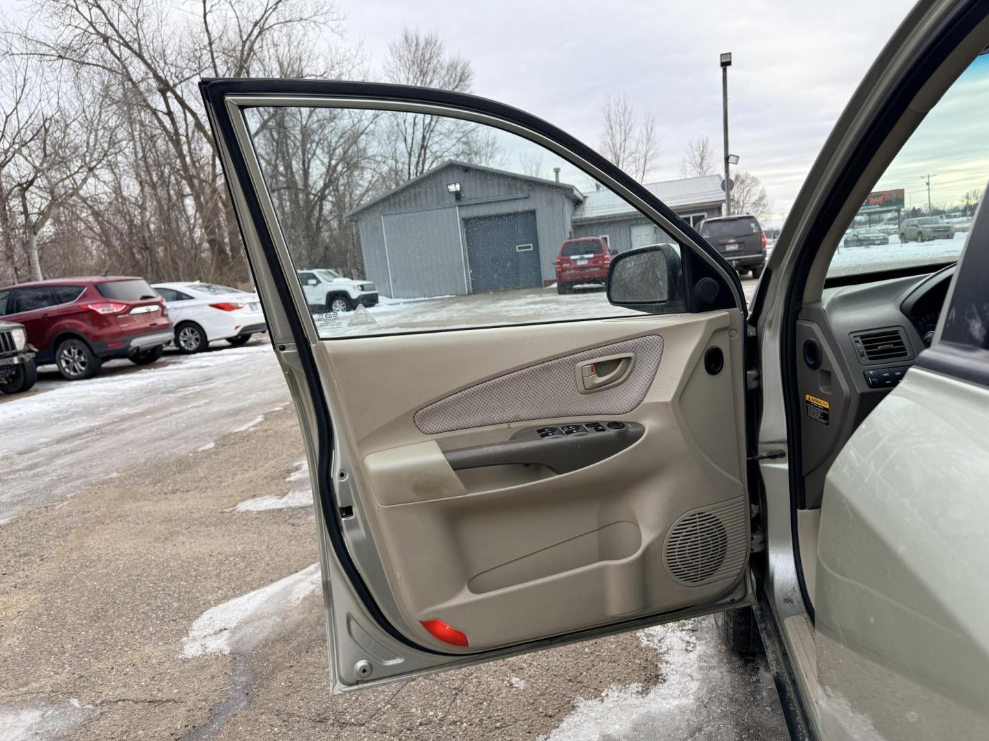 2008 Hyundai Tucson (KM8JN72D68U) , located at 17255 hwy 65 NE, Ham Lake, MN, 55304, 0.000000, 0.000000 - Photo#8