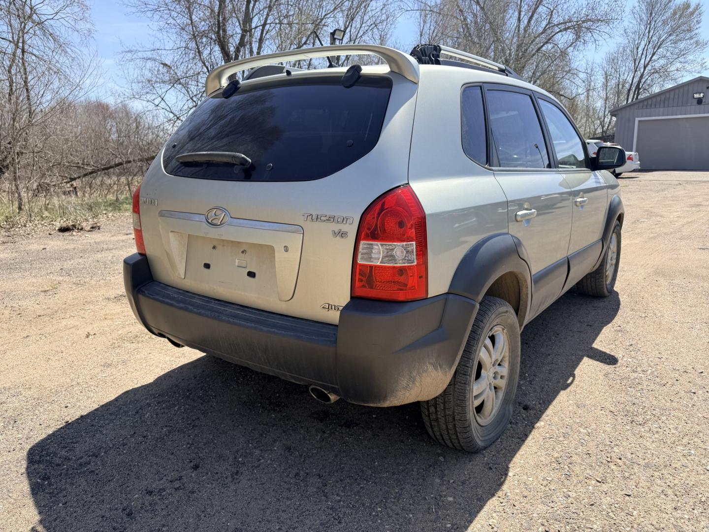 2008 Hyundai Tucson (KM8JN72D68U) , located at 17255 hwy 65 NE, Ham Lake, MN, 55304, 0.000000, 0.000000 - Photo#4
