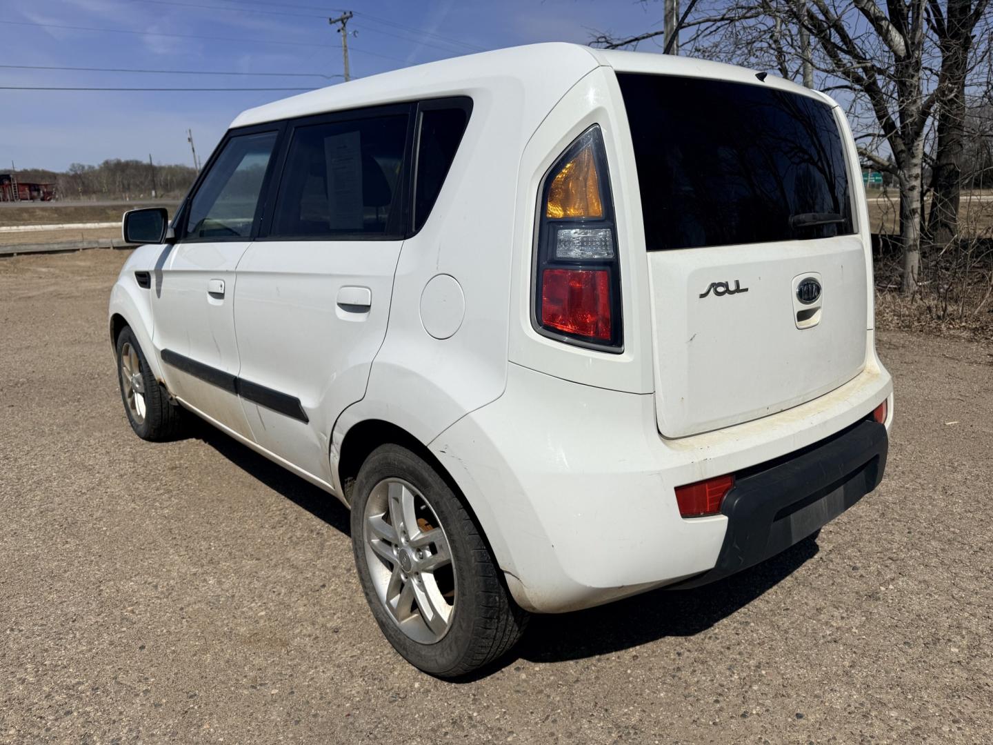 2010 Kia Soul (KNDJT2A26A7) , located at 17255 hwy 65 NE, Ham Lake, MN, 55304, 0.000000, 0.000000 - Photo#2