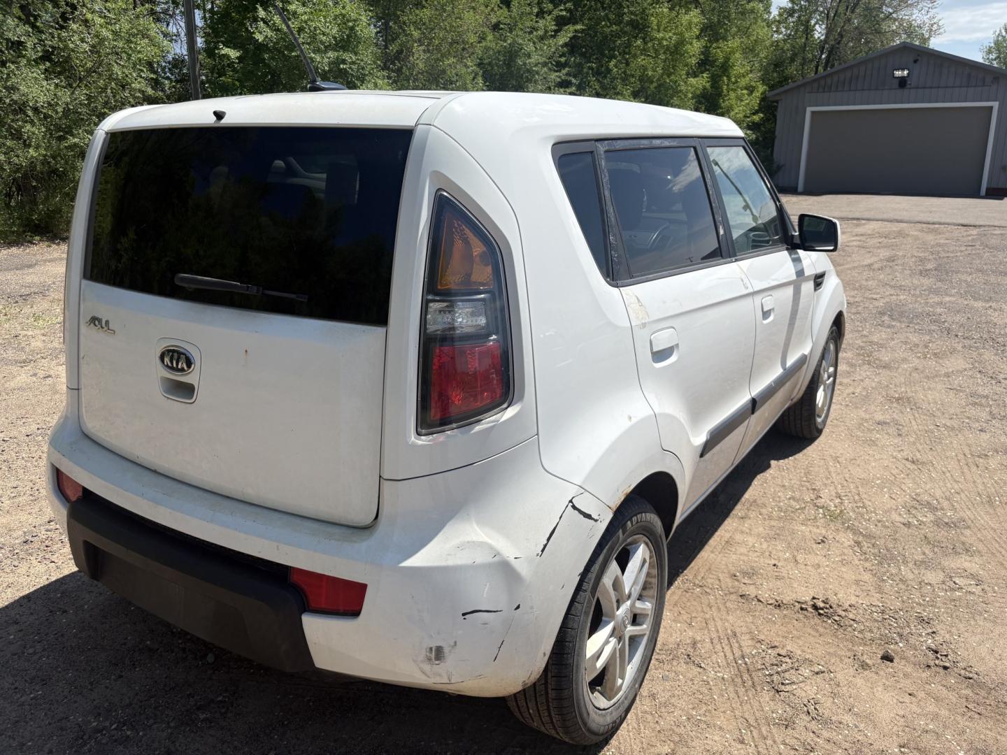 2010 Kia Soul (KNDJT2A26A7) , located at 17255 hwy 65 NE, Ham Lake, MN, 55304, 0.000000, 0.000000 - Photo#4