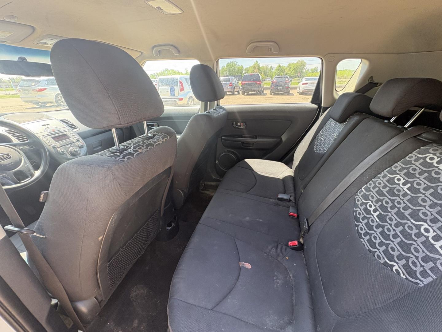 2010 Kia Soul (KNDJT2A26A7) , located at 17255 hwy 65 NE, Ham Lake, MN, 55304, 0.000000, 0.000000 - Photo#11