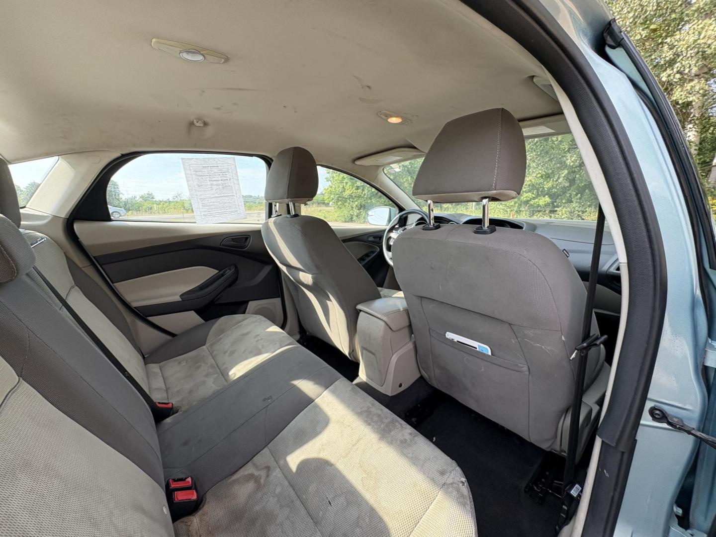 2012 Ford Focus SE Sedan (1FAHP3F2XCL) with an 2.0L L4 DOHC 16V engine, located at 17255 hwy 65 NE, Ham Lake, MN, 55304, 0.000000, 0.000000 - Photo#13