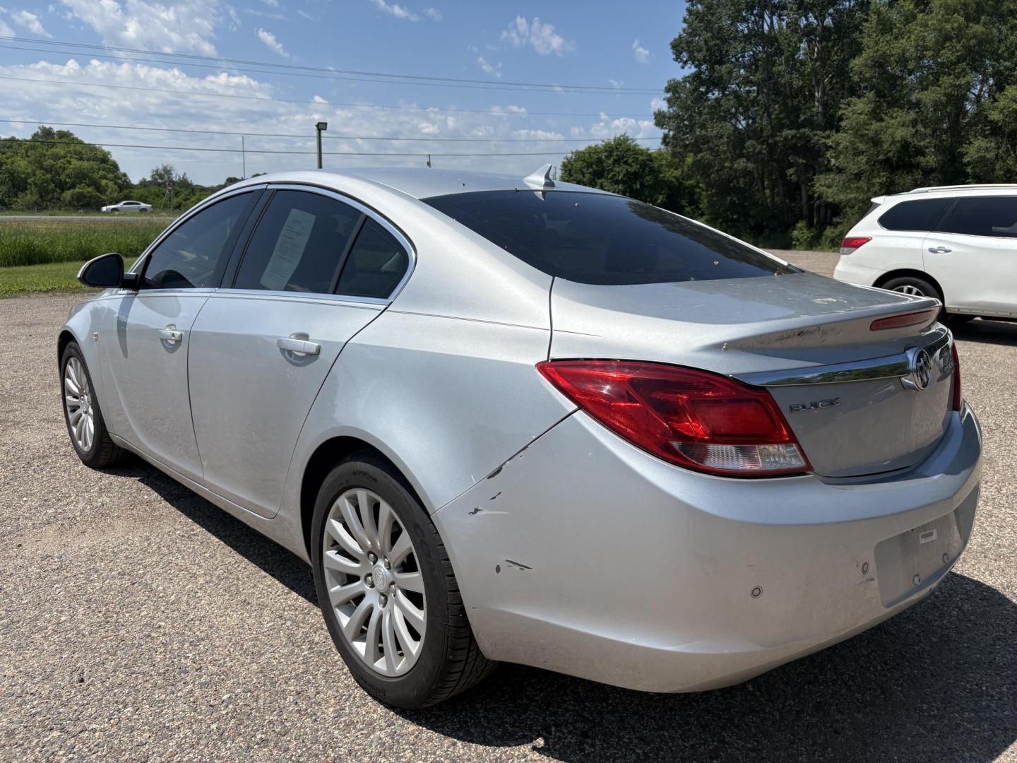 2011 Buick Regal (2G4GS5EC2B9) , located at 17255 hwy 65 NE, Ham Lake, MN, 55304, 0.000000, 0.000000 - Photo#2