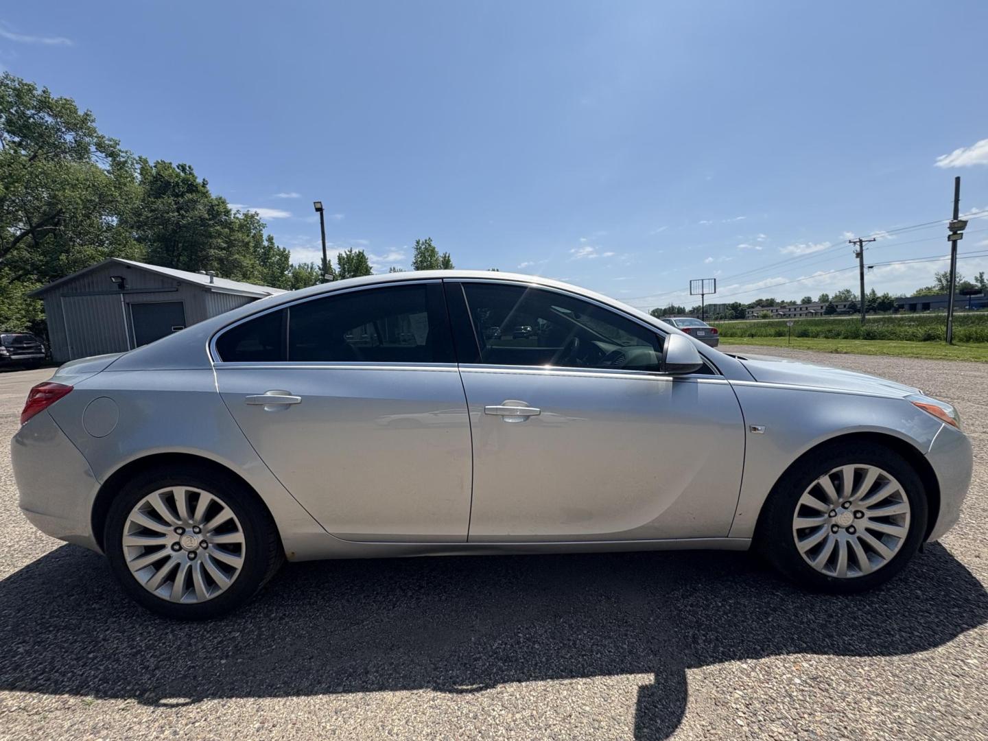 2011 Buick Regal (2G4GS5EC2B9) , located at 17255 hwy 65 NE, Ham Lake, MN, 55304, 0.000000, 0.000000 - Photo#5