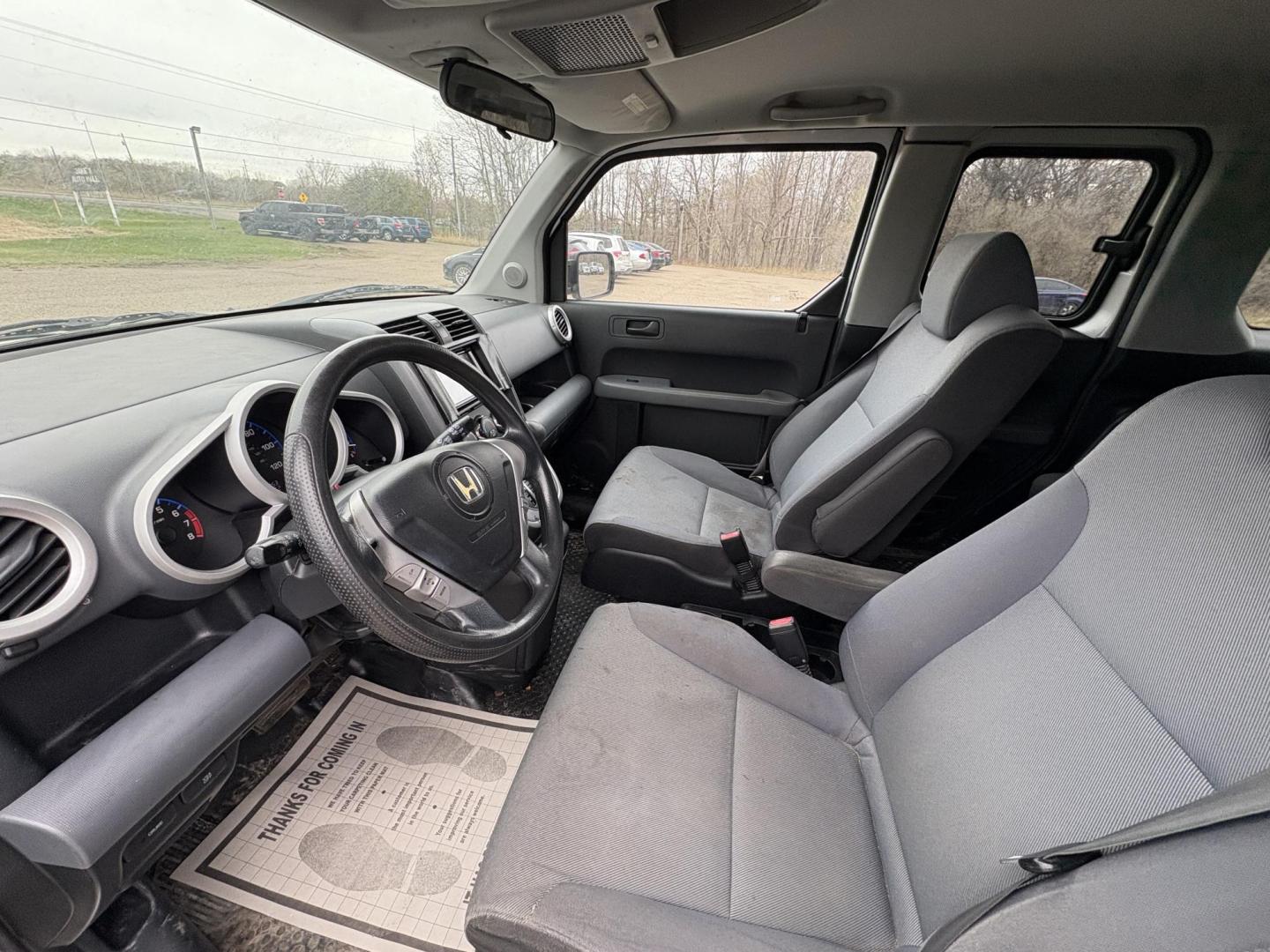2008 Honda Element EX 2WD AT (5J6YH18798L) with an 2.4L L4 DOHC 16V engine, 5-Speed Automatic Overdrive transmission, located at 17255 hwy 65 NE, Ham Lake, MN, 55304, 0.000000, 0.000000 - Photo#9