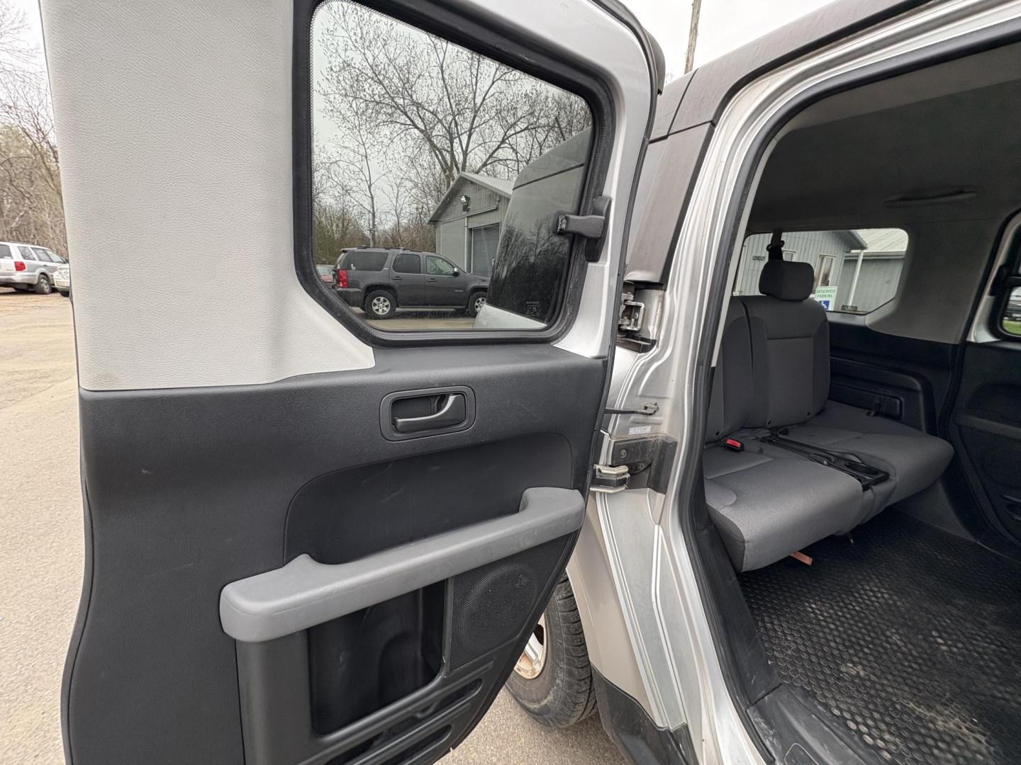 2008 Honda Element EX 2WD AT (5J6YH18798L) with an 2.4L L4 DOHC 16V engine, 5-Speed Automatic Overdrive transmission, located at 17255 hwy 65 NE, Ham Lake, MN, 55304, 0.000000, 0.000000 - Photo#12